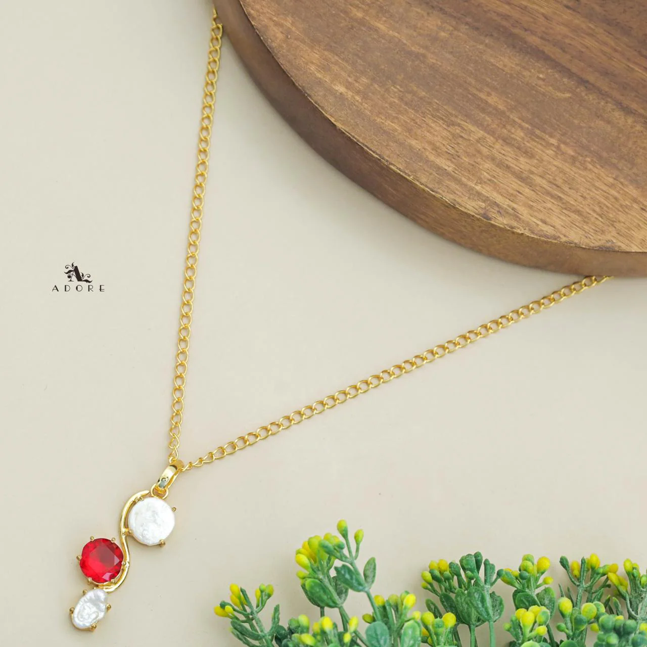 Avni Glossy Baroque Claw Neckpiece - Image 7