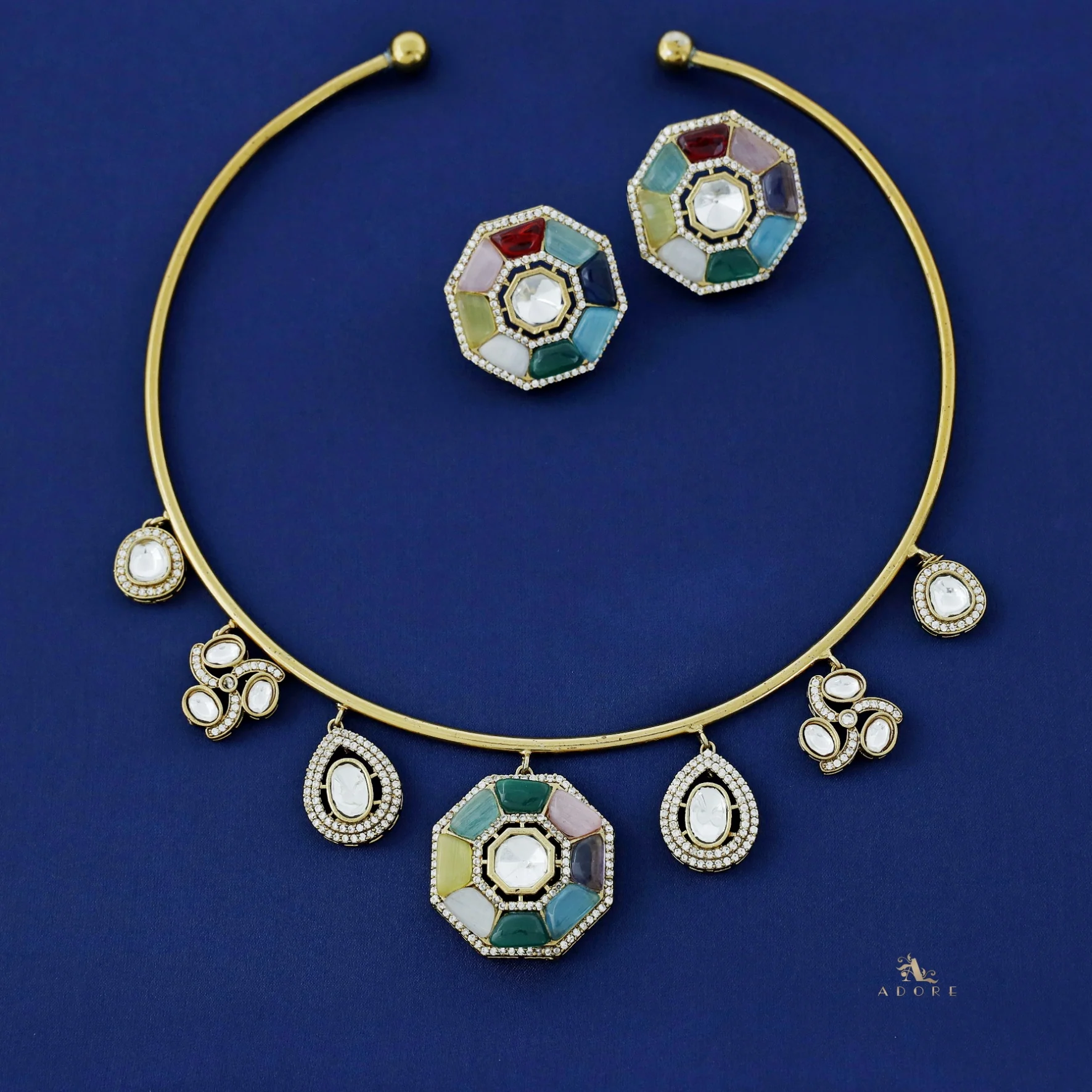 Azari Polki Kundan Neck Cuff With Stud - Image 4