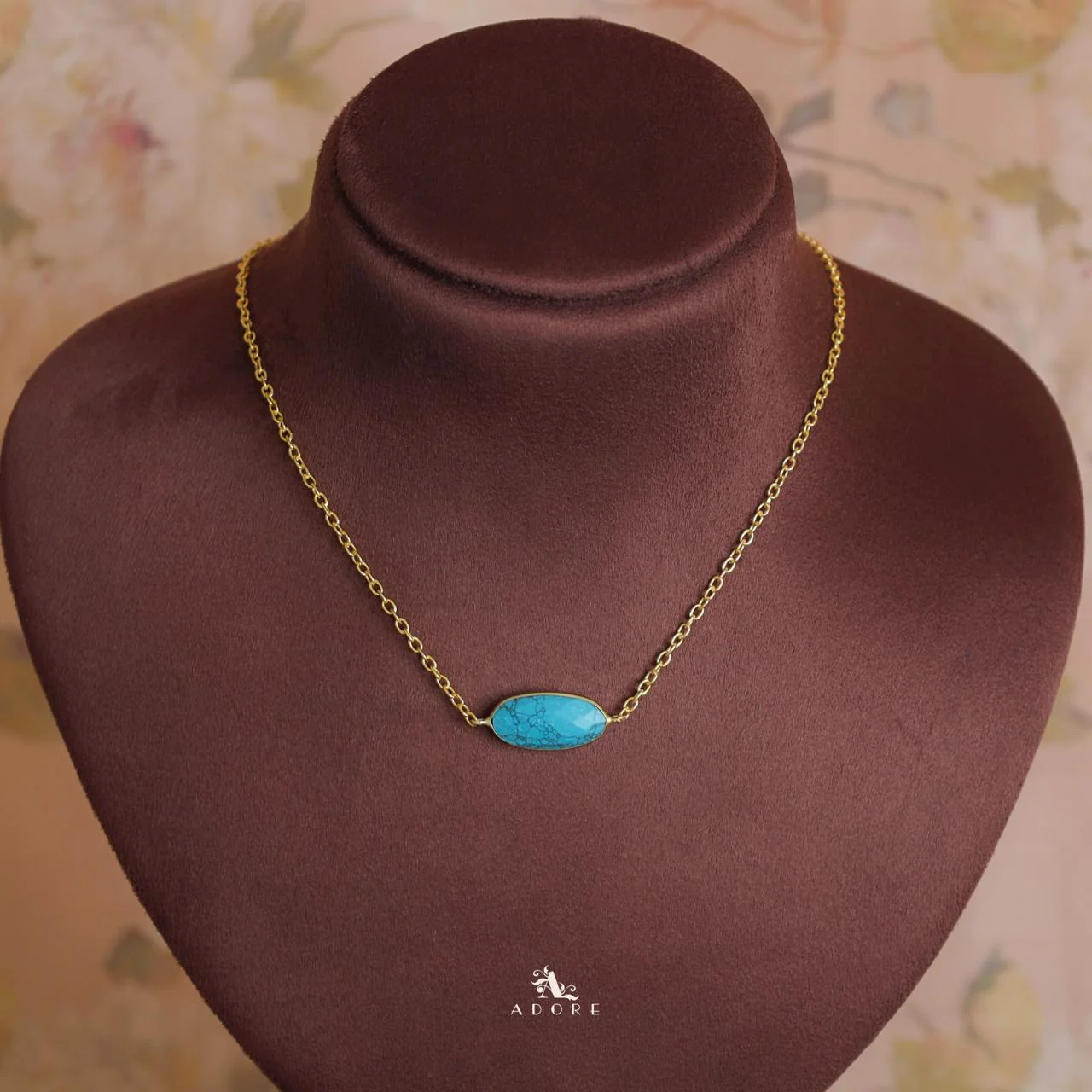 Azara Glossy Oval Short Neckpiece - Image 23