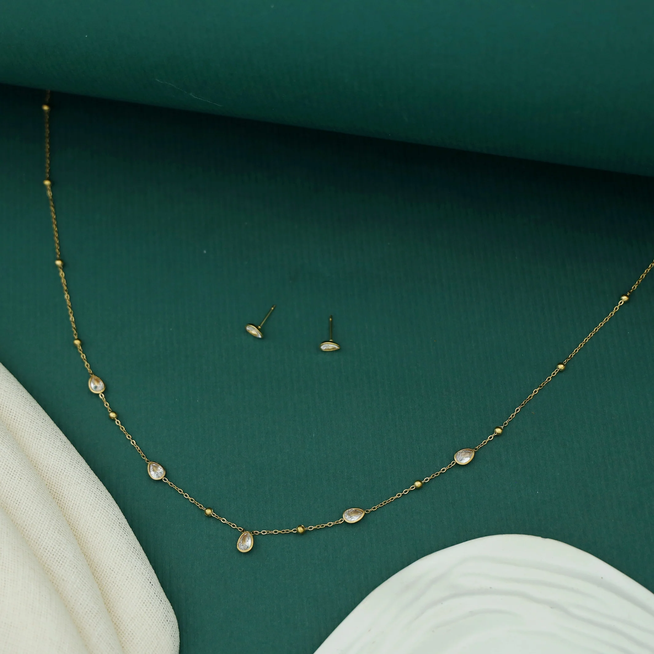 Bailey Golden Ball Glossy Drop Neckpiece With Stud - Image 3