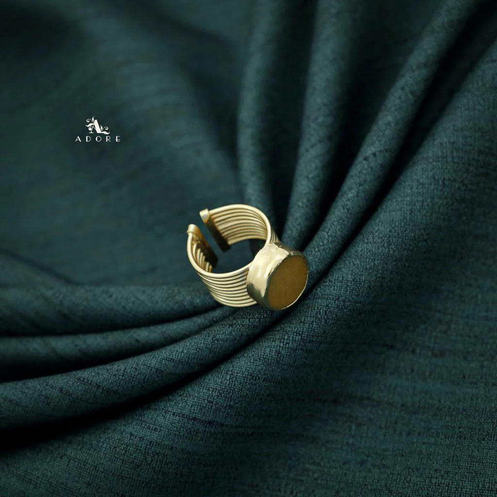 Balqis Raw Stone Ring - Image 18