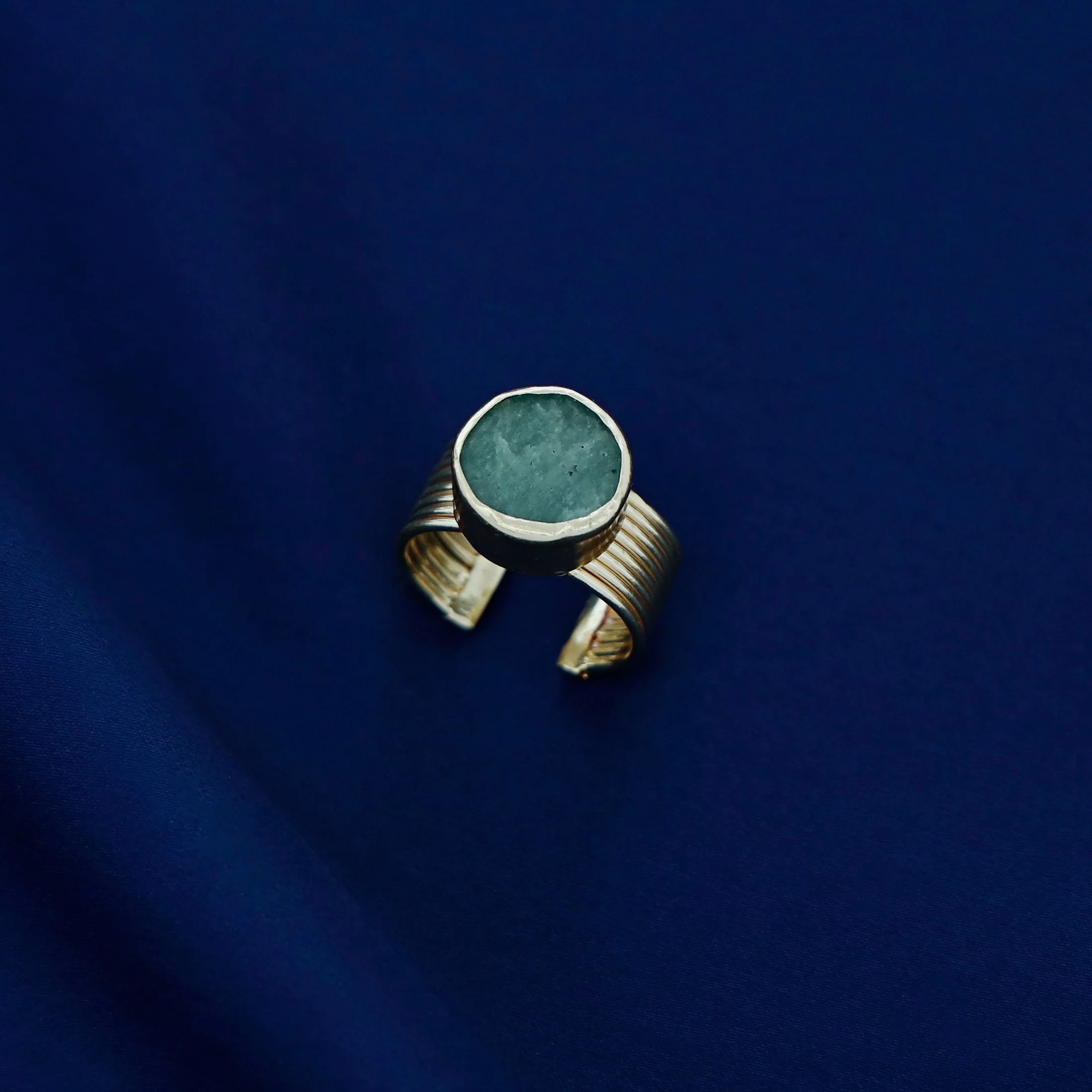 Balqis Raw Stone Ring - Image 2