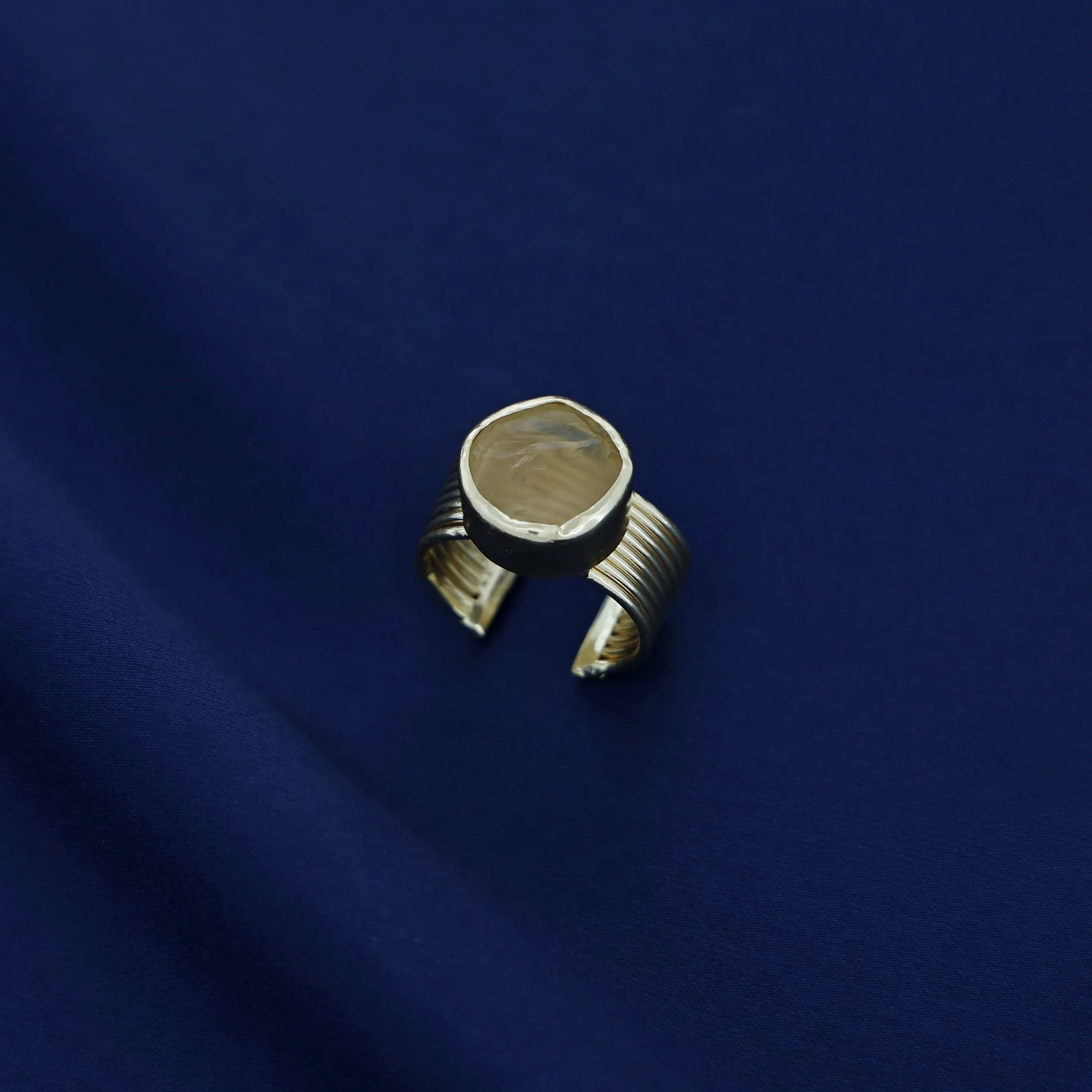 Balqis Raw Stone Ring - Image 21