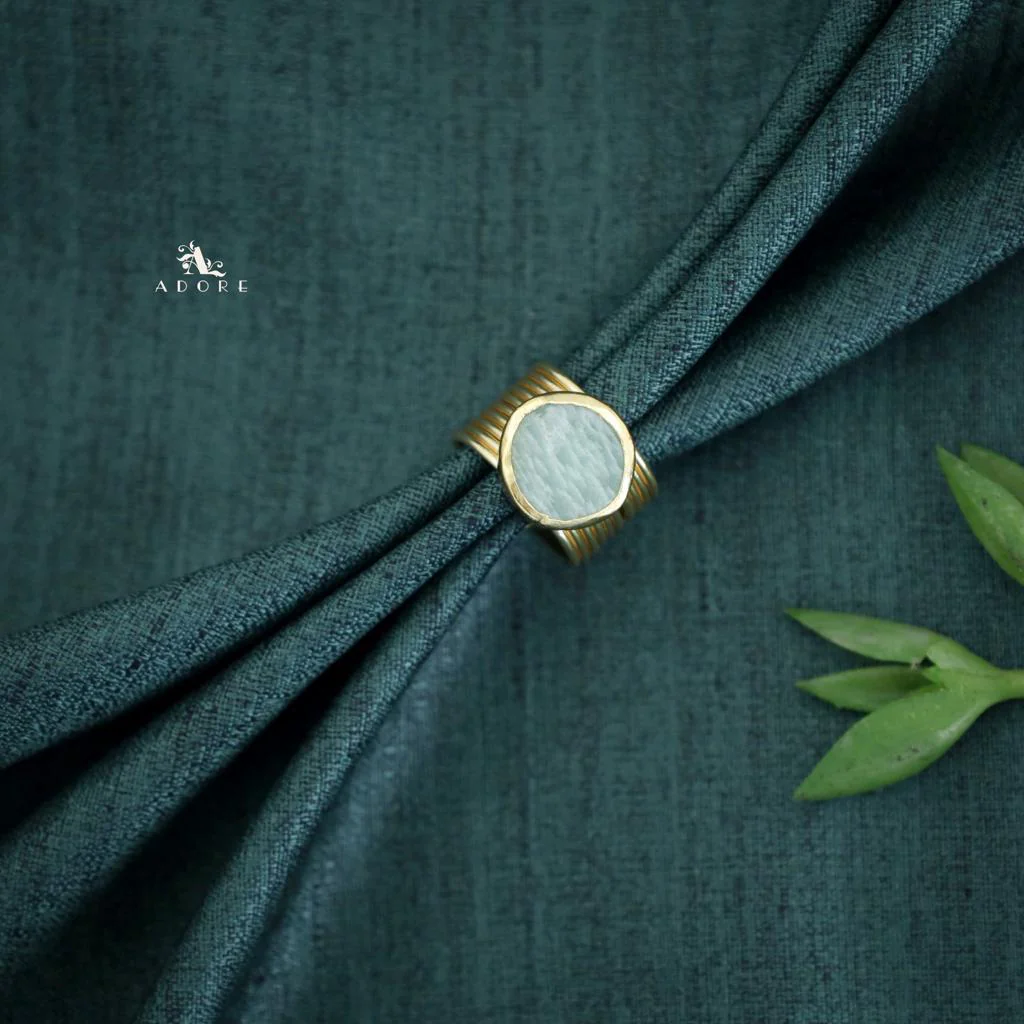 Balqis Raw Stone Ring - Image 9