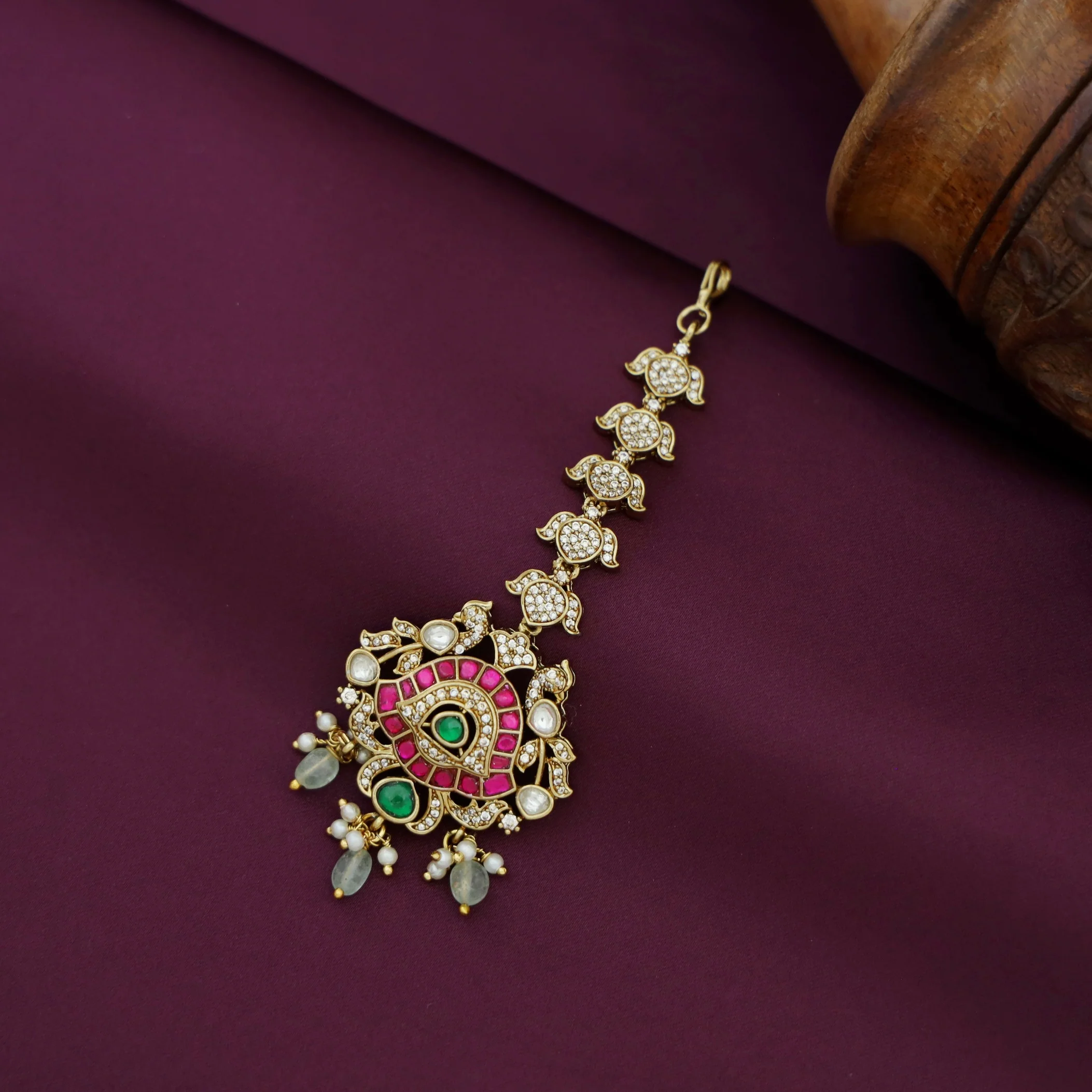 Banhi Jadau Kundan Pearl Beaded AD Stone Tikka - Image 2
