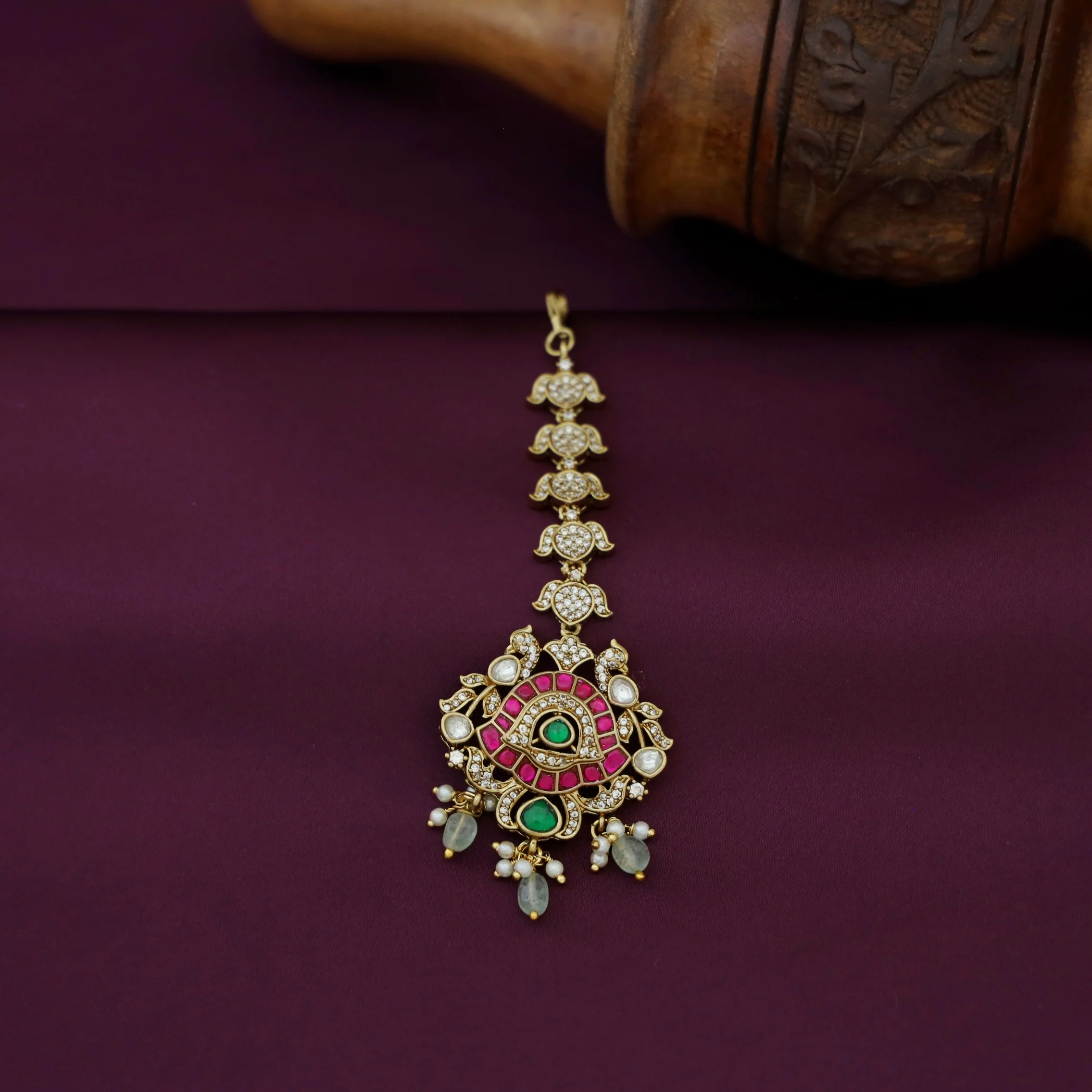 Banhi Jadau Kundan Pearl Beaded AD Stone Tikka - Image 3