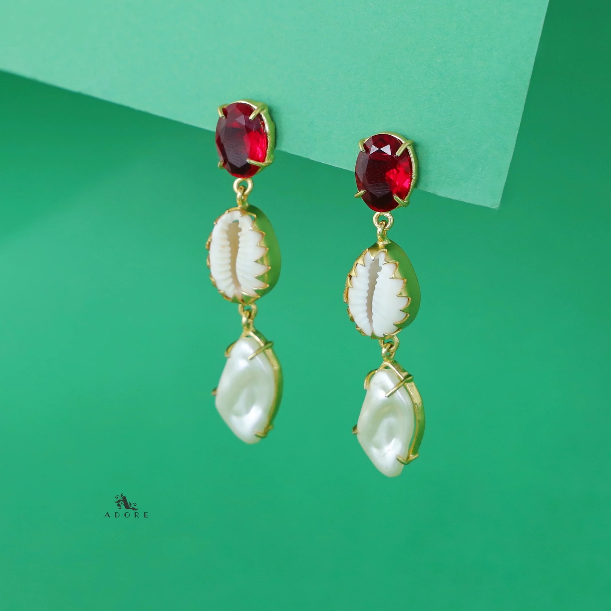 Banumathi Golden Shell + Baroque Glossy Stone Earring - Image 8