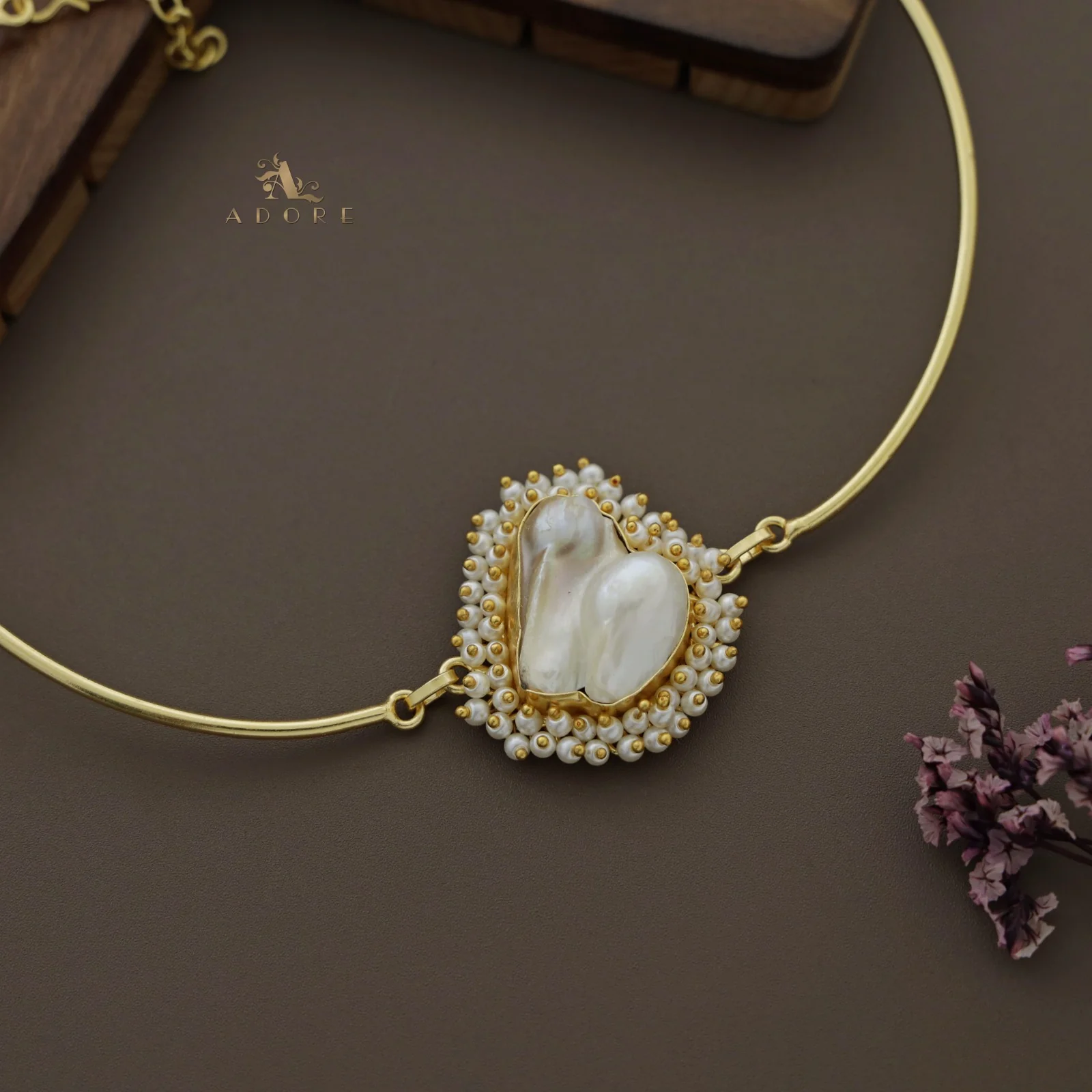 Baroque Cluster Pearl Golden Neck Cuff - Image 5