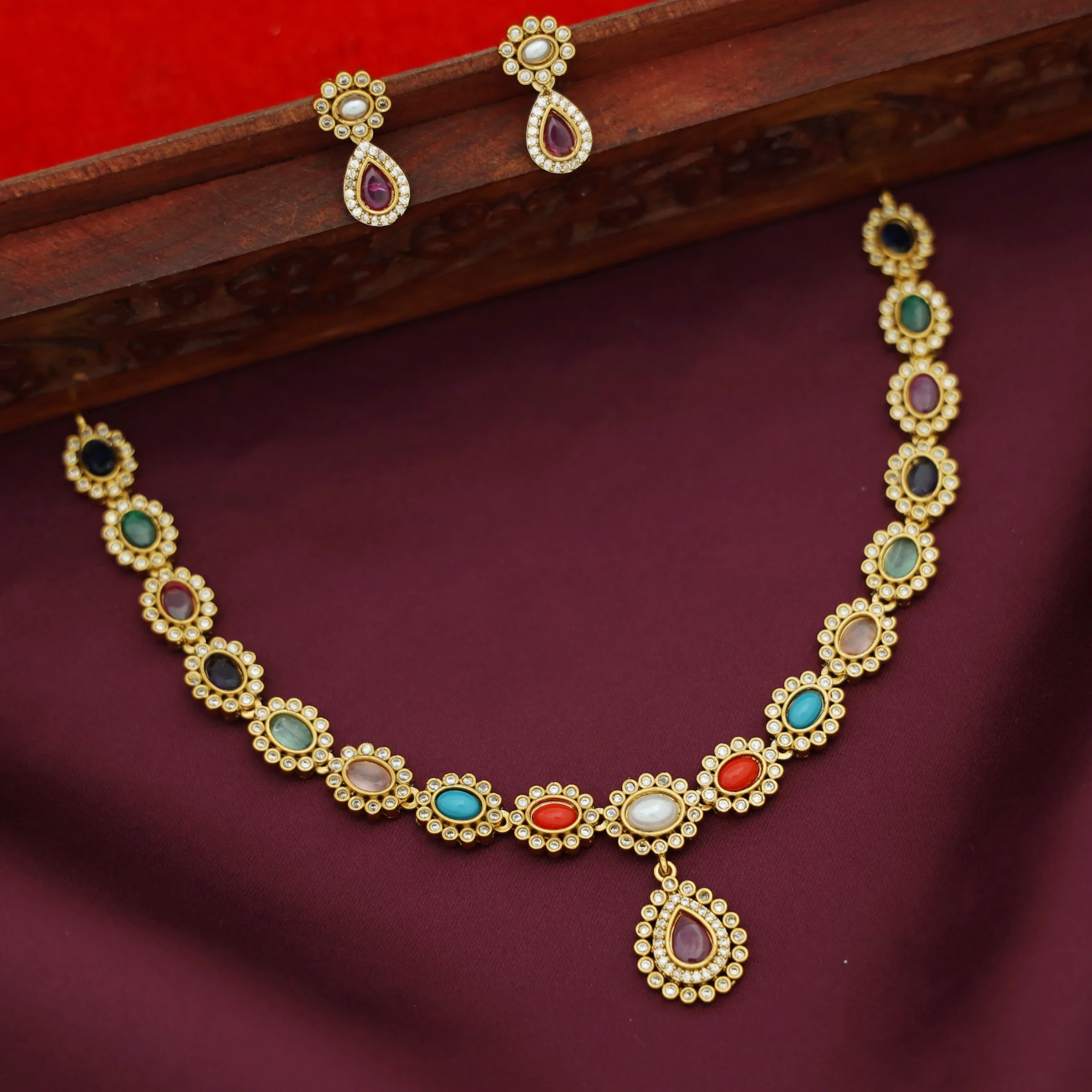 Navratna Multicolour Oval Stone Short Neckpiece With Earring - Image 4