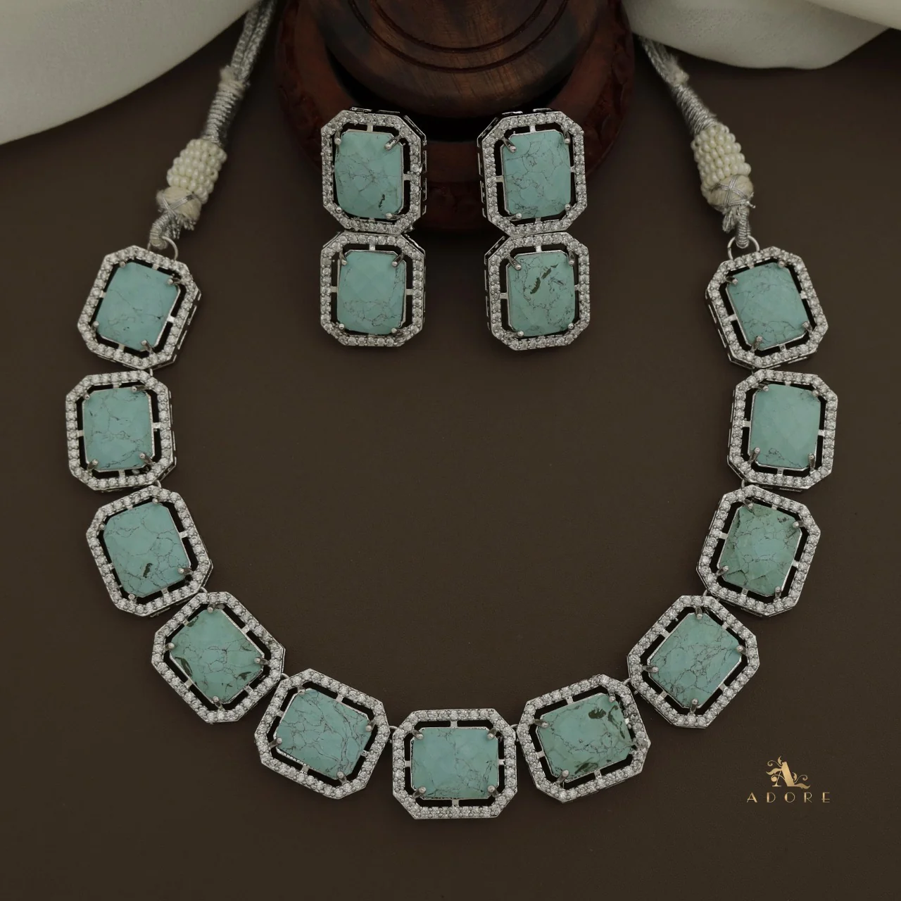 Berkley Glossy Neckpiece With Earring - Image 2