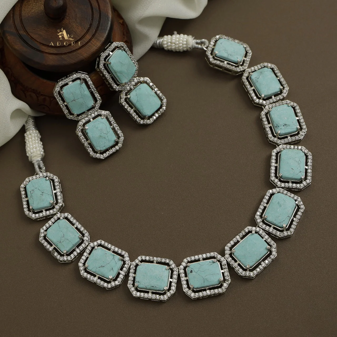 Berkley Glossy Neckpiece With Earring - Image 5
