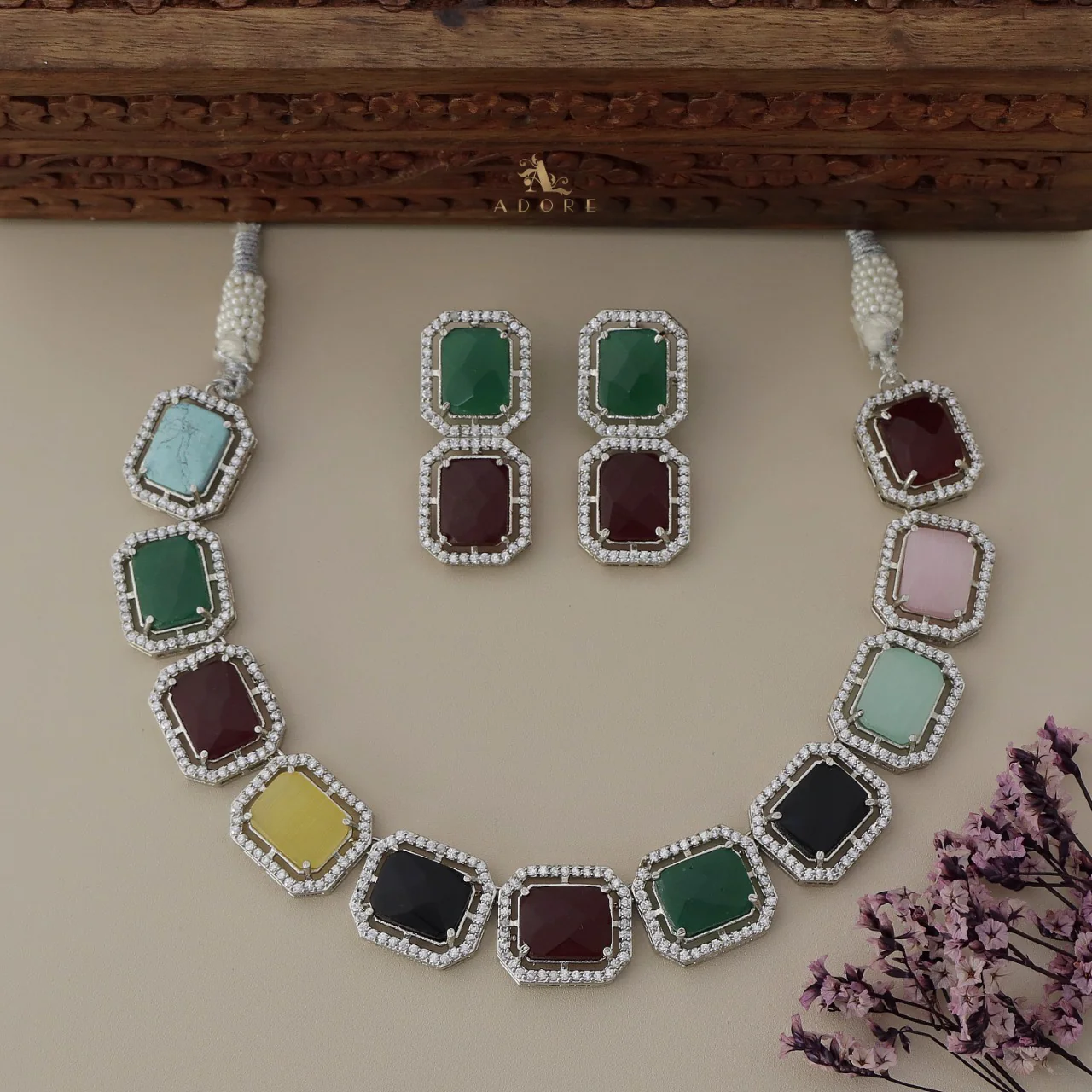 Berkley Glossy Neckpiece With Earring - Image 6
