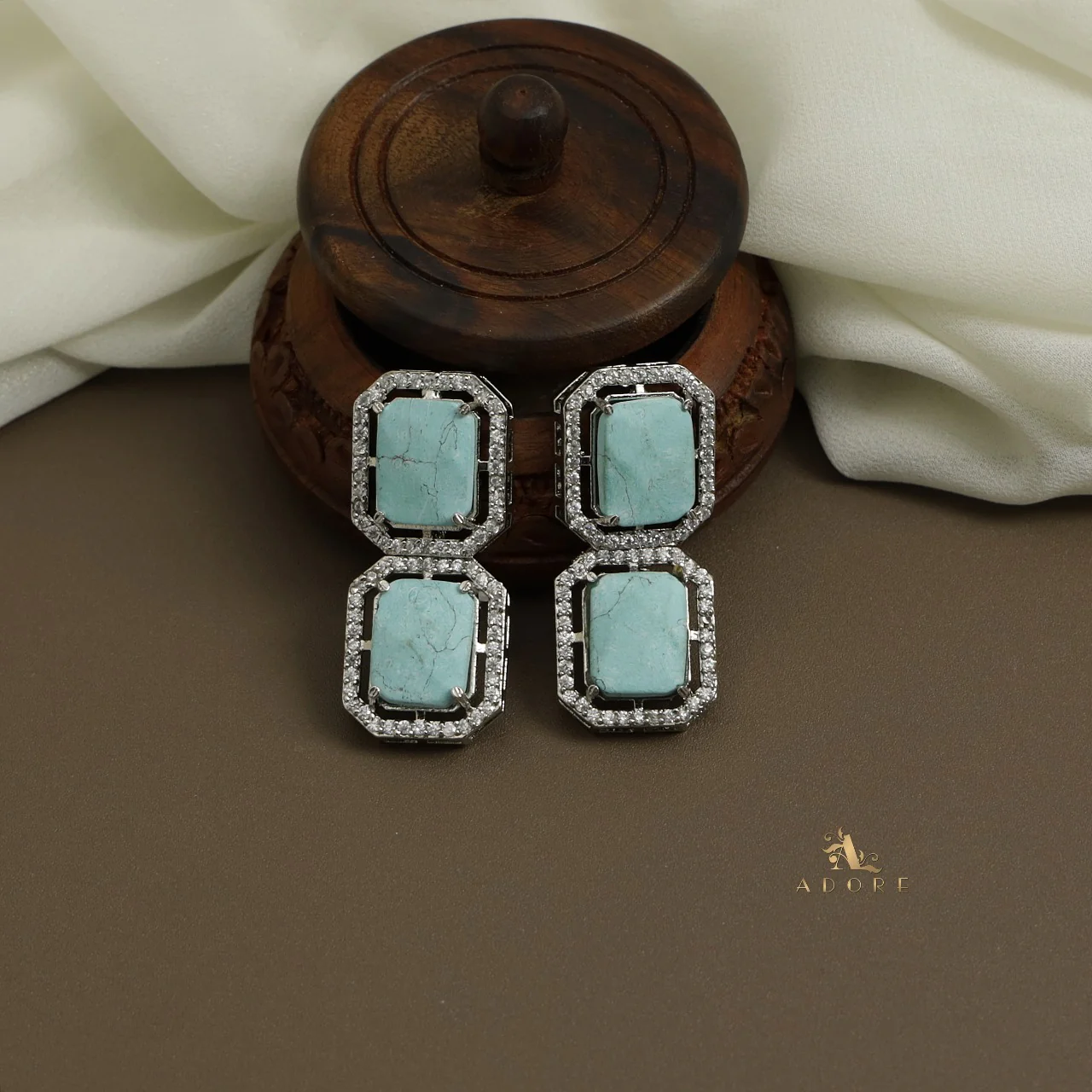 Berkley Glossy Neckpiece With Earring - Image 7