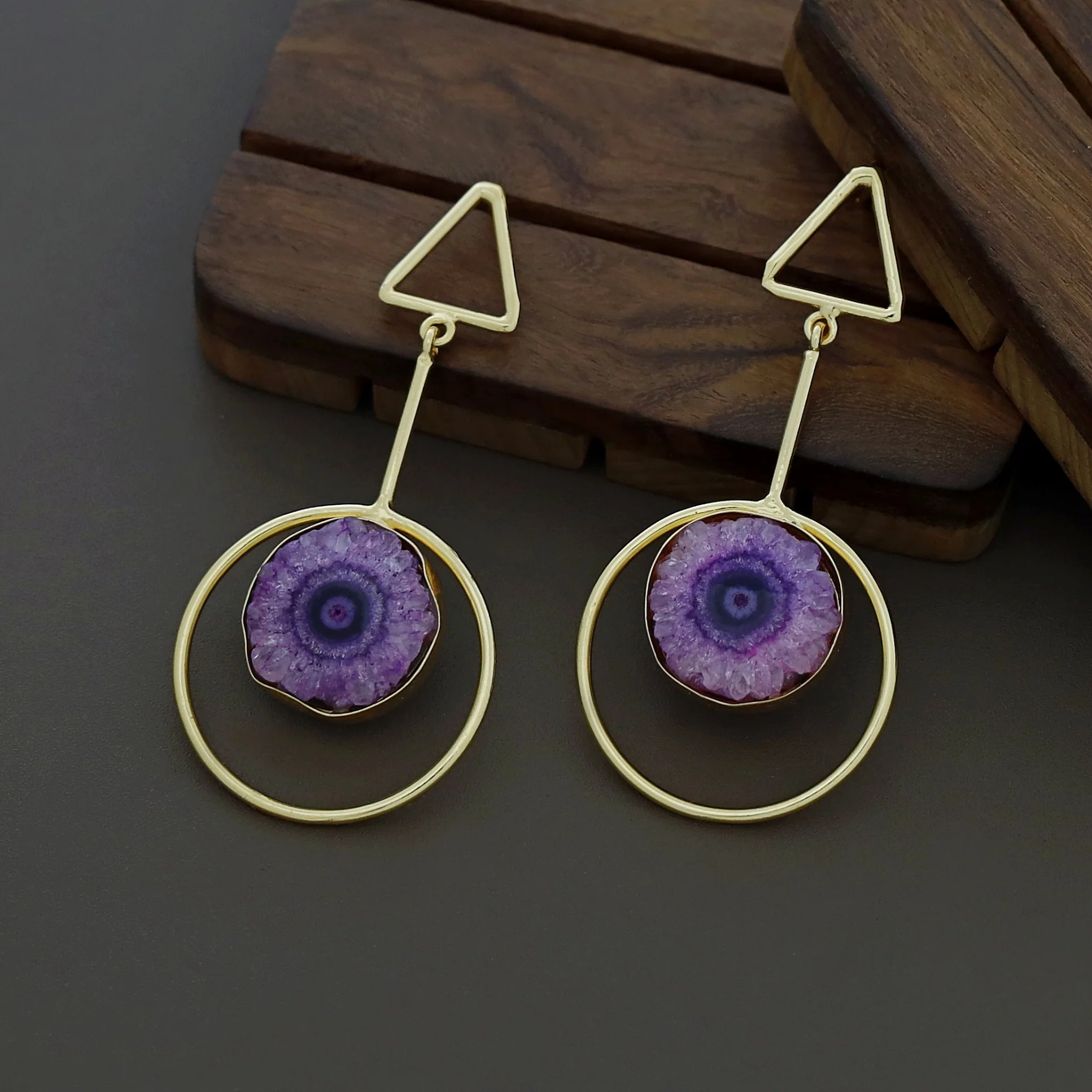 Bettie Triangle Pendulum Circle Agate Stone Earring - Image 11