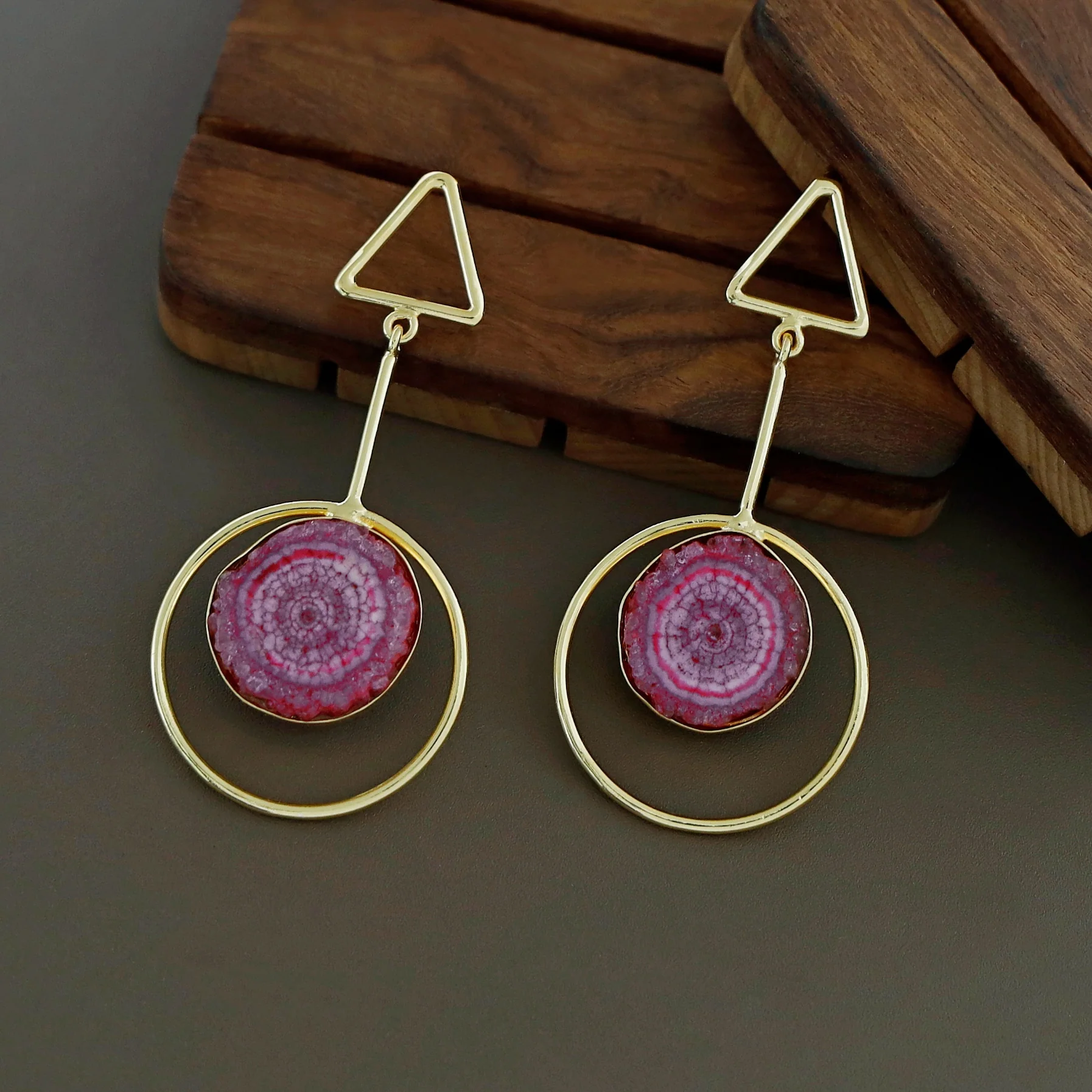 Bettie Triangle Pendulum Circle Agate Stone Earring - Image 14