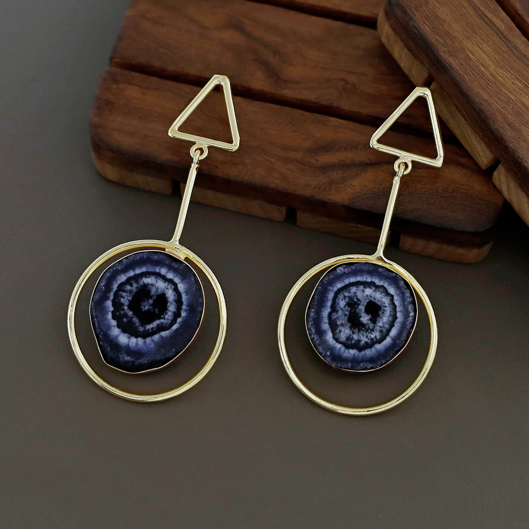 Bettie Triangle Pendulum Circle Agate Stone Earring - Image 2