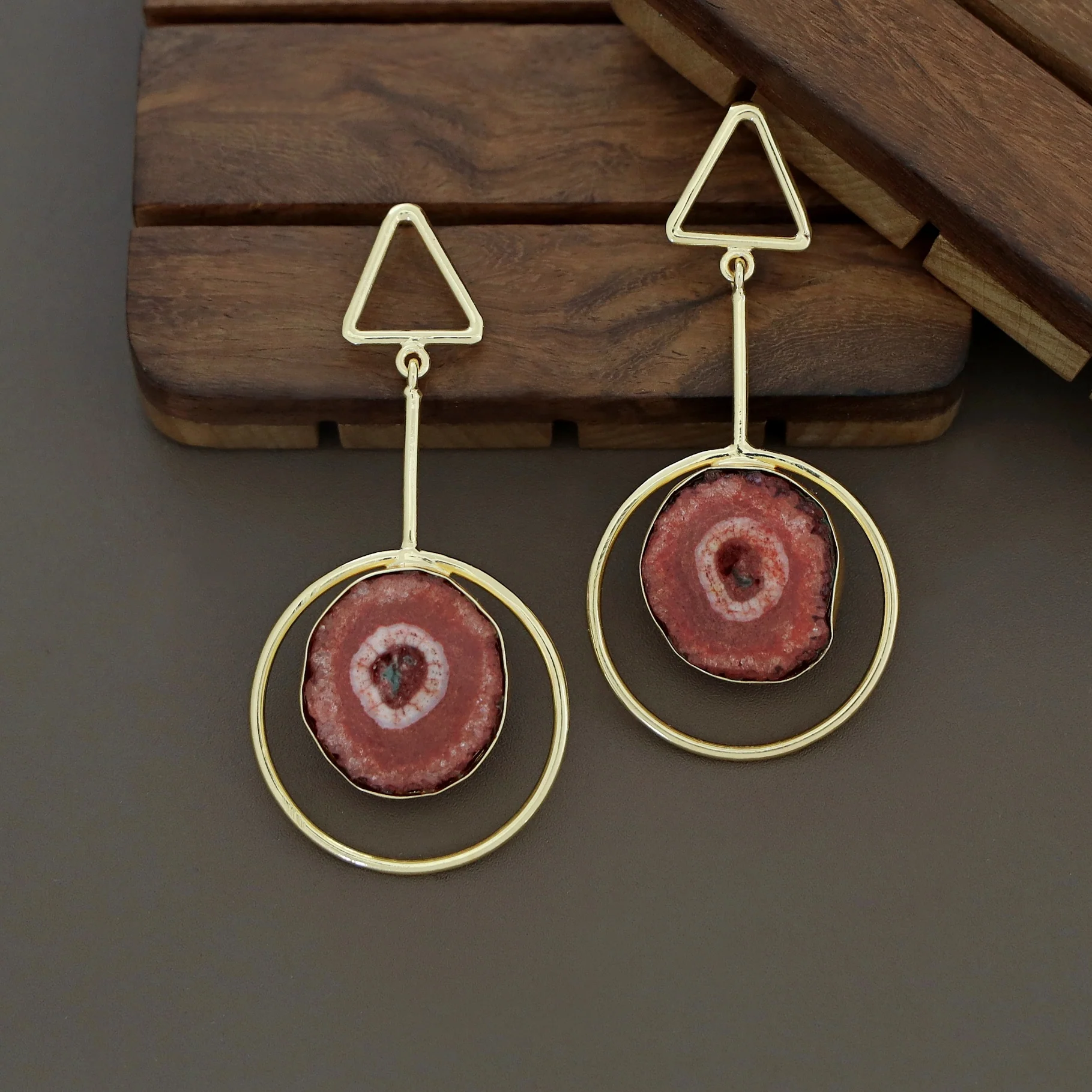 Bettie Triangle Pendulum Circle Agate Stone Earring - Image 6