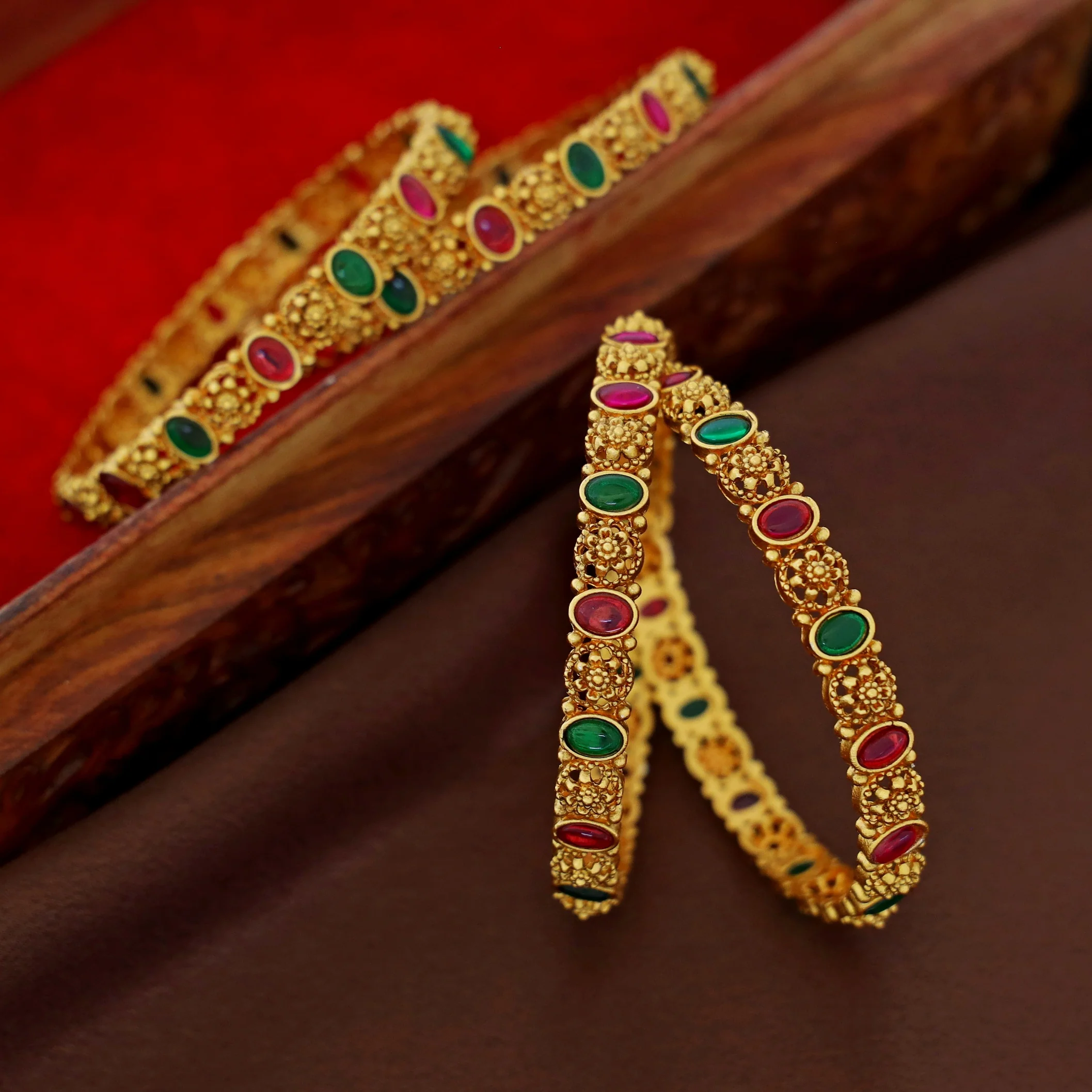 Bhanupriya Floral Kemp Stone Bangle (Set Of 4) - Image 10
