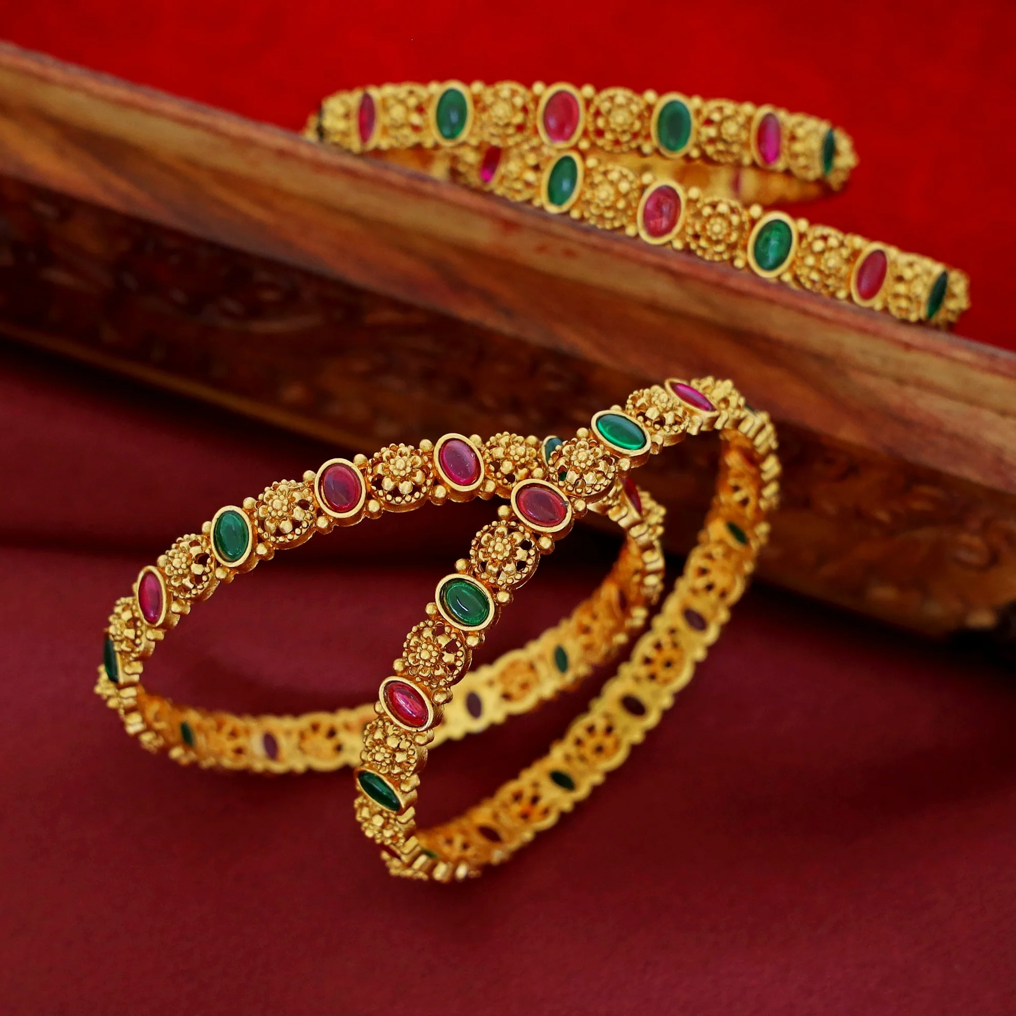 Bhanupriya Floral Kemp Stone Bangle (Set Of 4) - Image 12