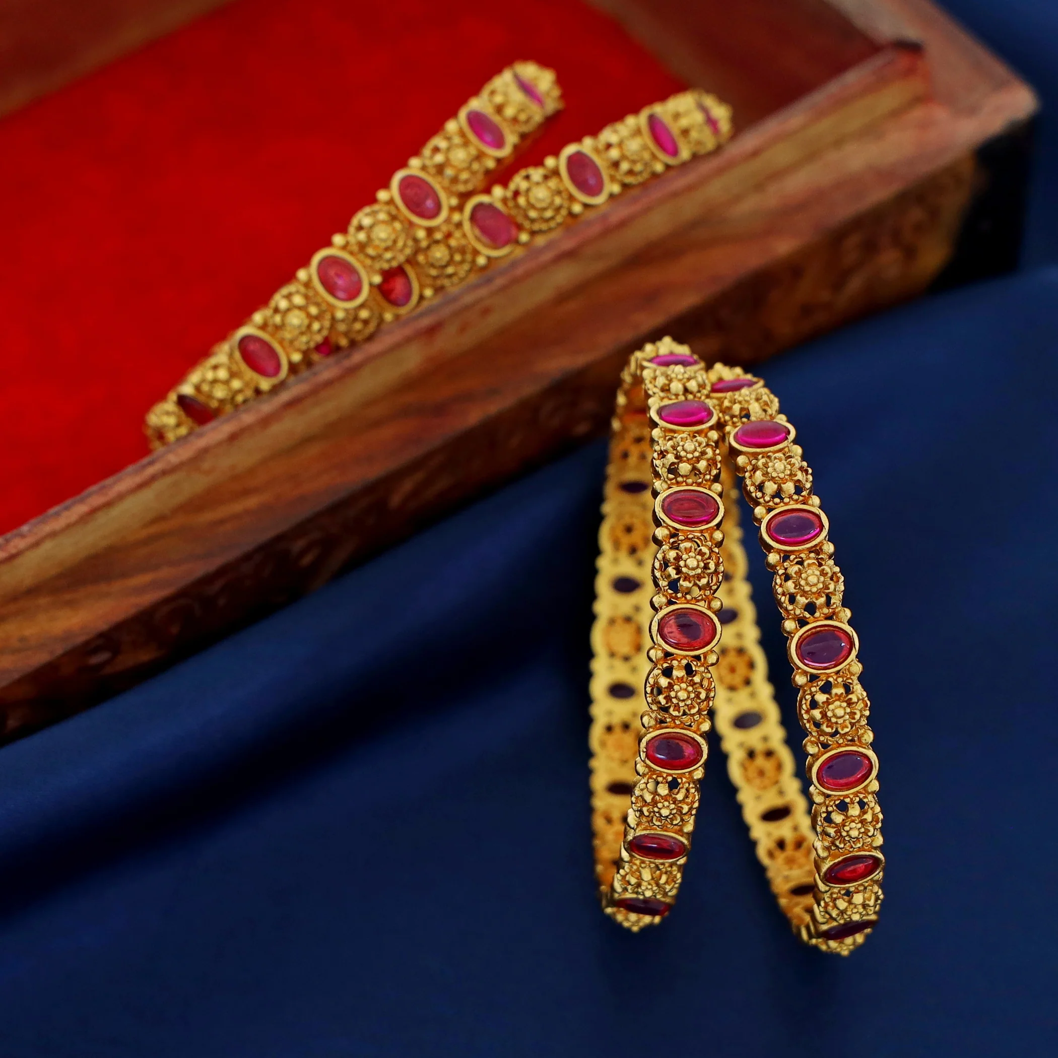Bhanupriya Floral Kemp Stone Bangle (Set Of 4) - Image 8