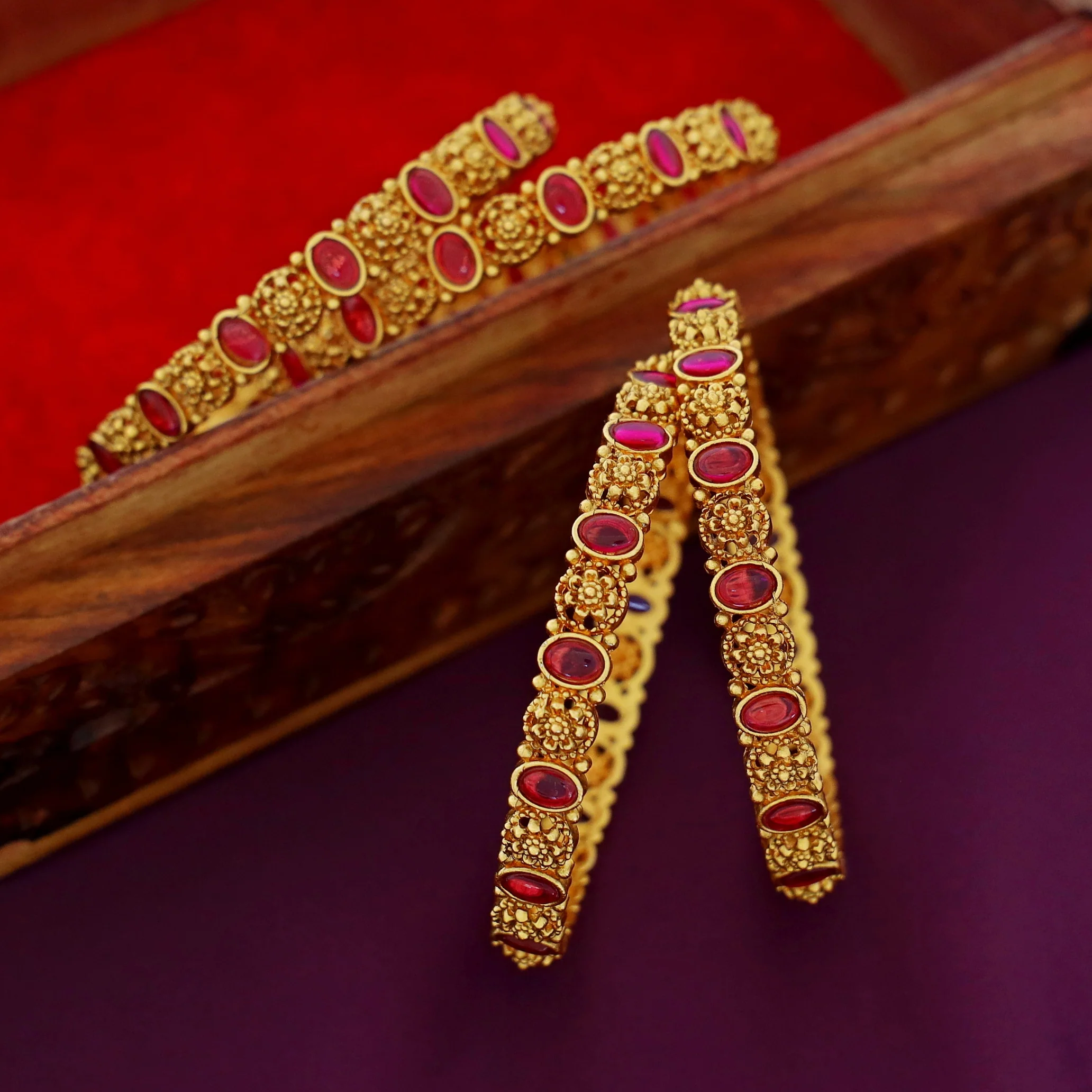 Bhanupriya Floral Kemp Stone Bangle (Set Of 4) - Image 9