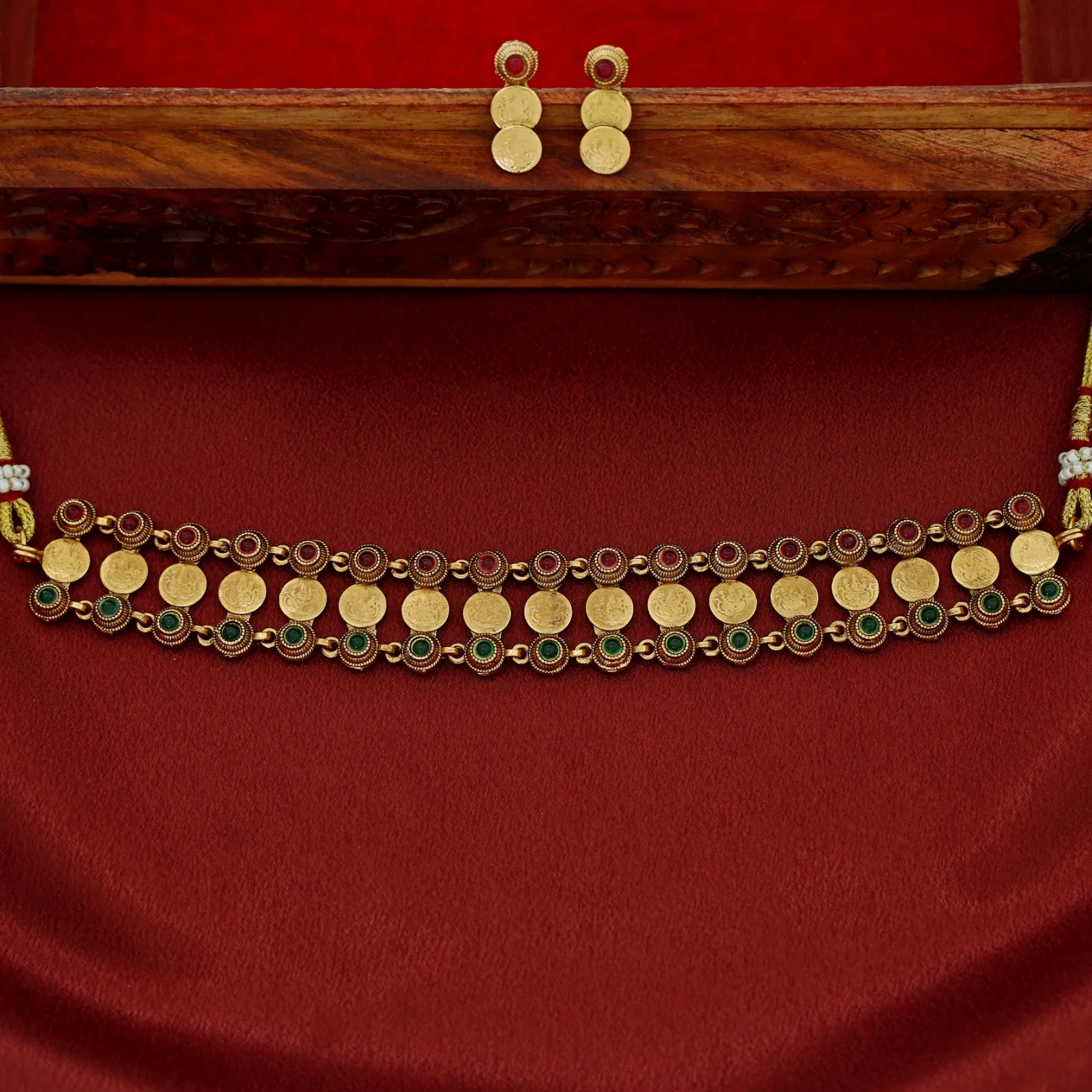 Bhavinika Kashi Lakshmi 2 Layer Choker With Earring - Image 5