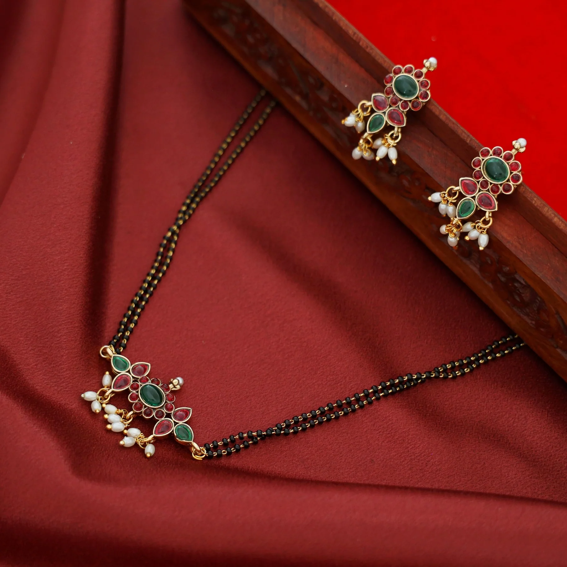 Binaisha Floral 2 Layer Mangalsutra With Earring - Image 4