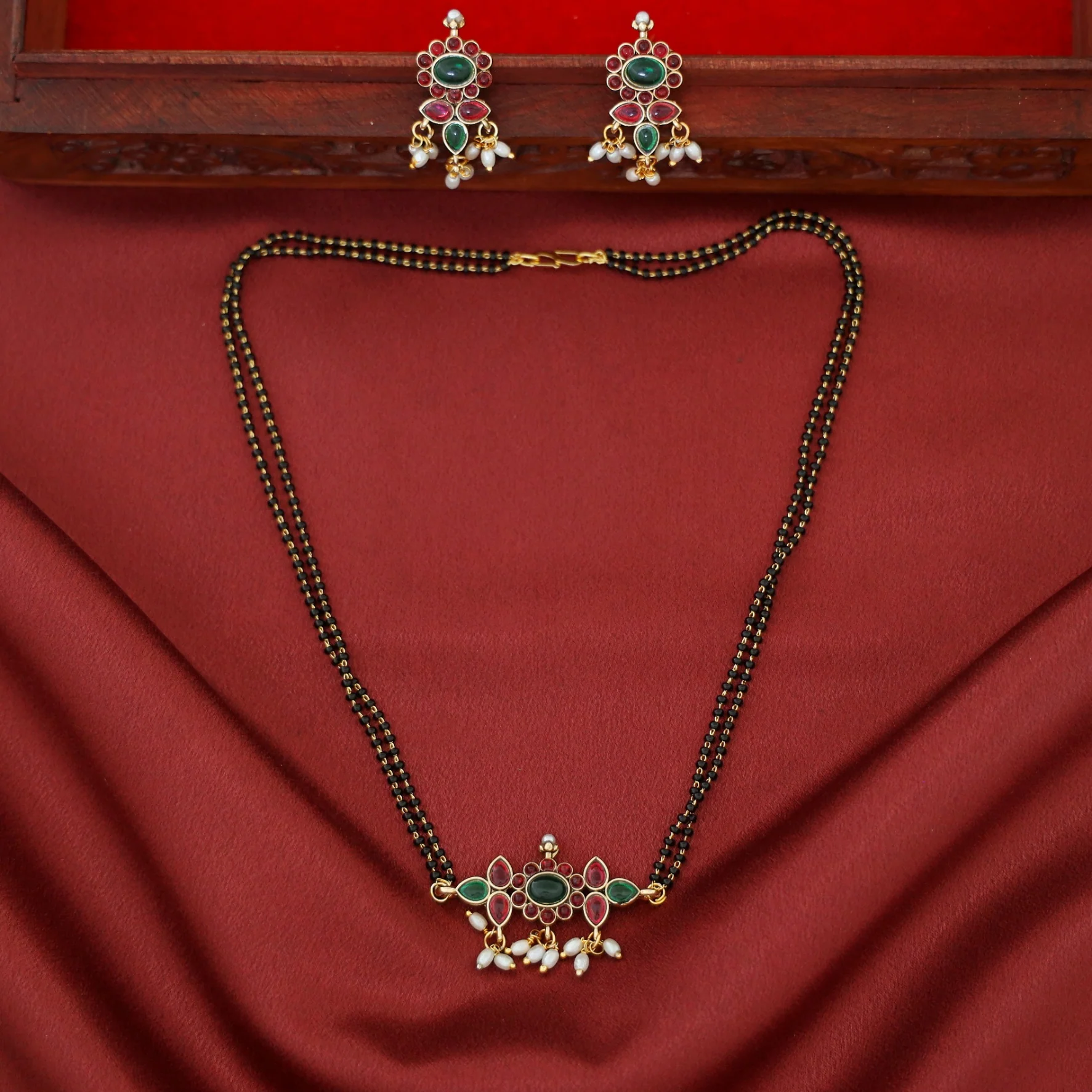 Binaisha Floral 2 Layer Mangalsutra With Earring - Image 5