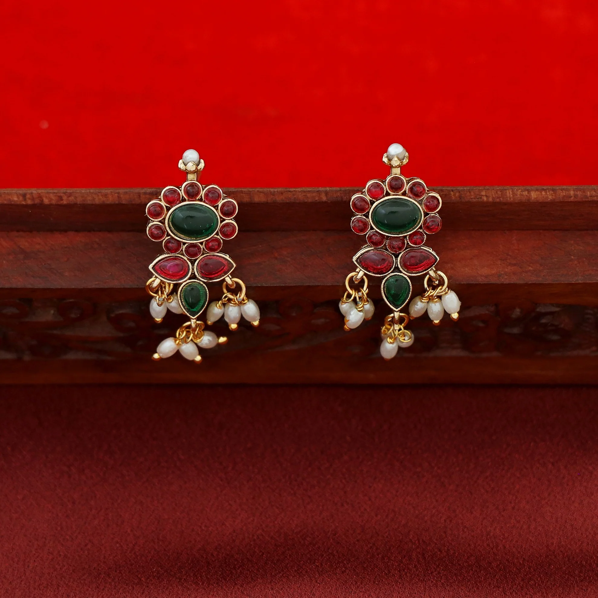 Binaisha Floral 2 Layer Mangalsutra With Earring - Image 6