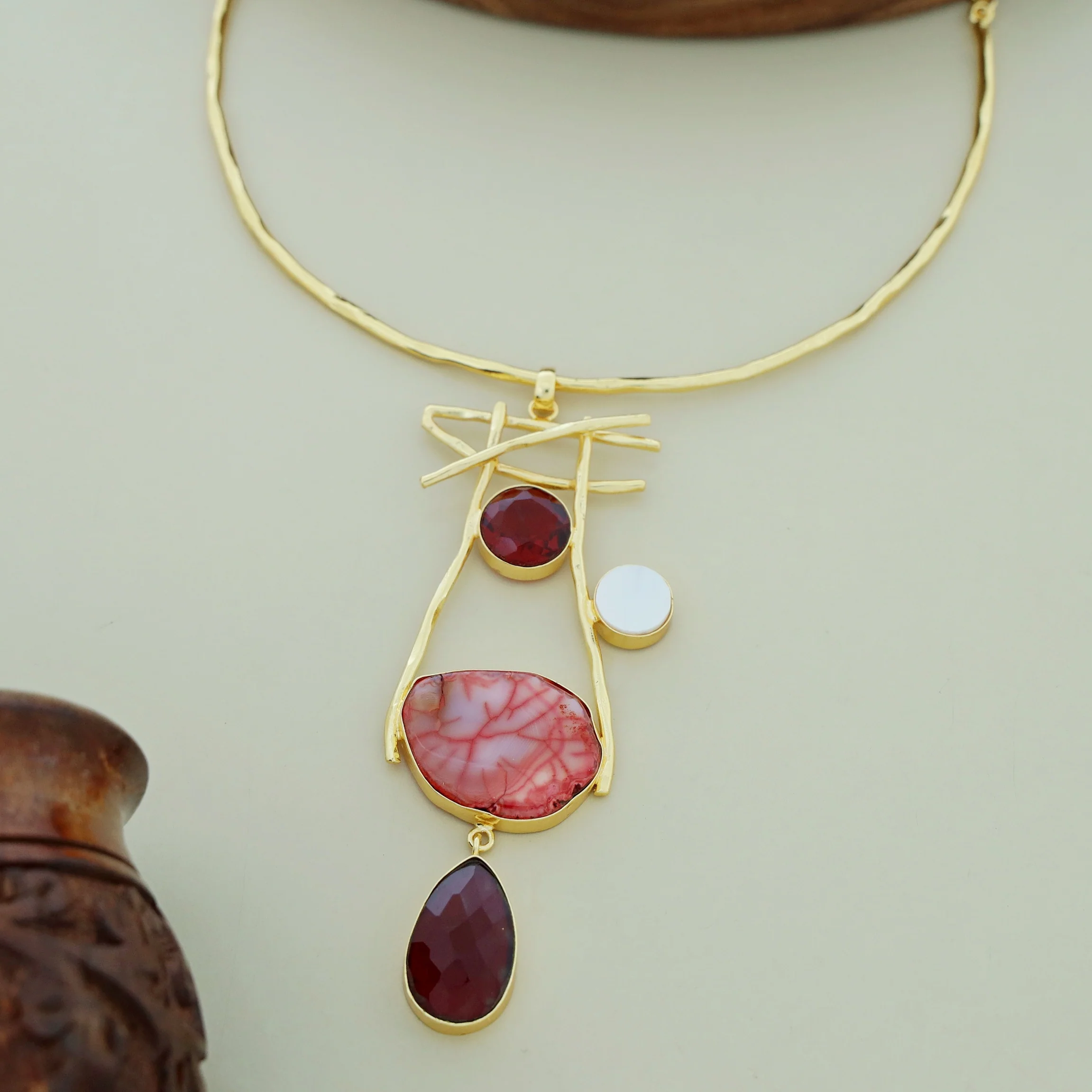 Binita Hammered Sticks MOP Agate Glossy Neck Cuff - Image 12