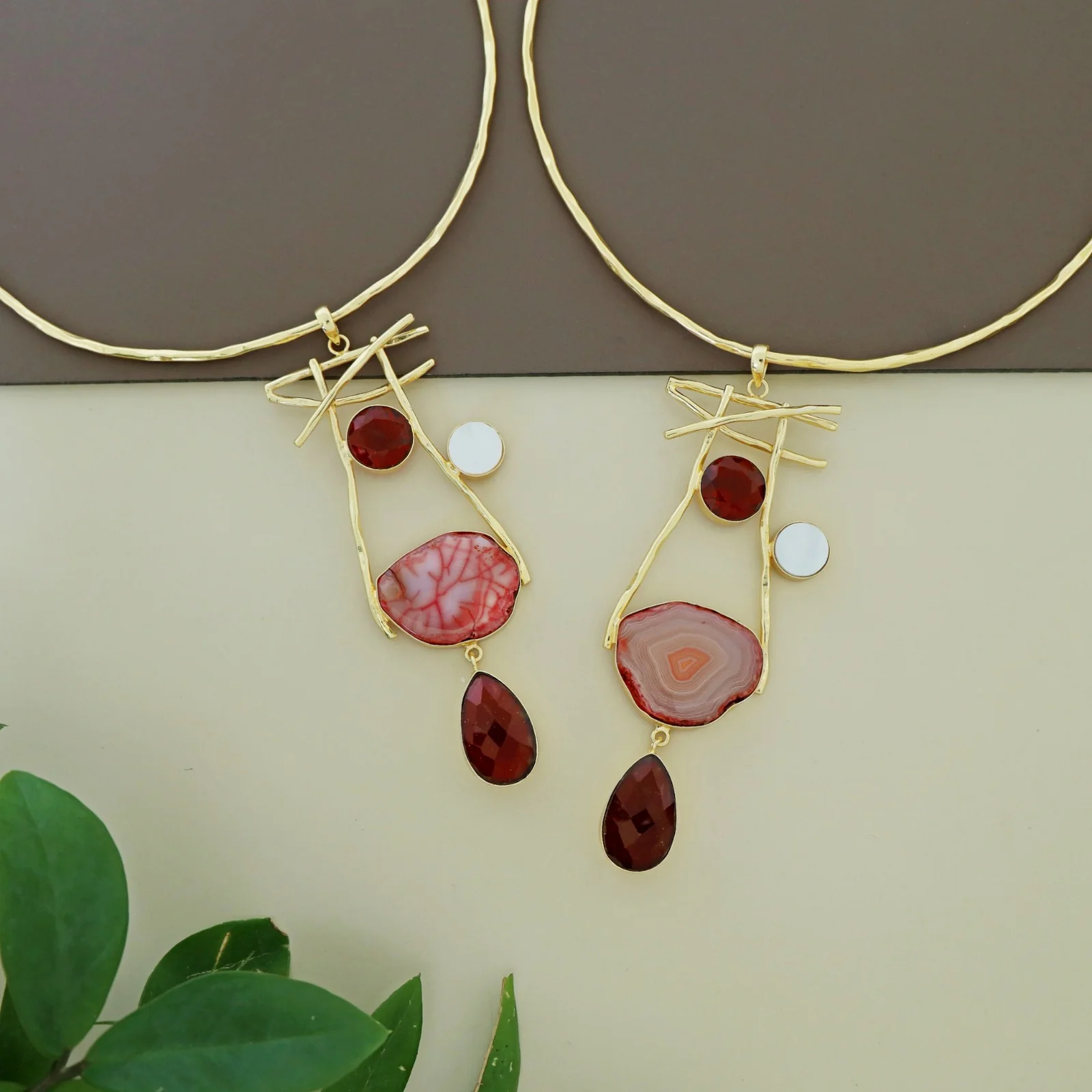 Binita Hammered Sticks MOP Agate Glossy Neck Cuff - Image 14