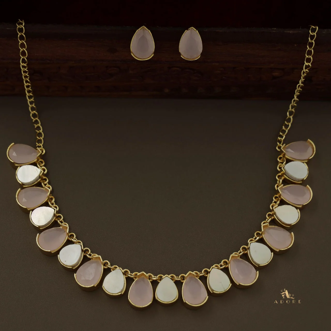 Breda Neckpiece with Stud - Image 14