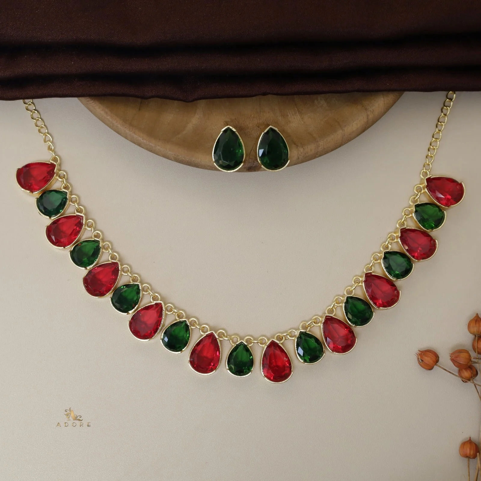 Breda Neckpiece with Stud - Image 16