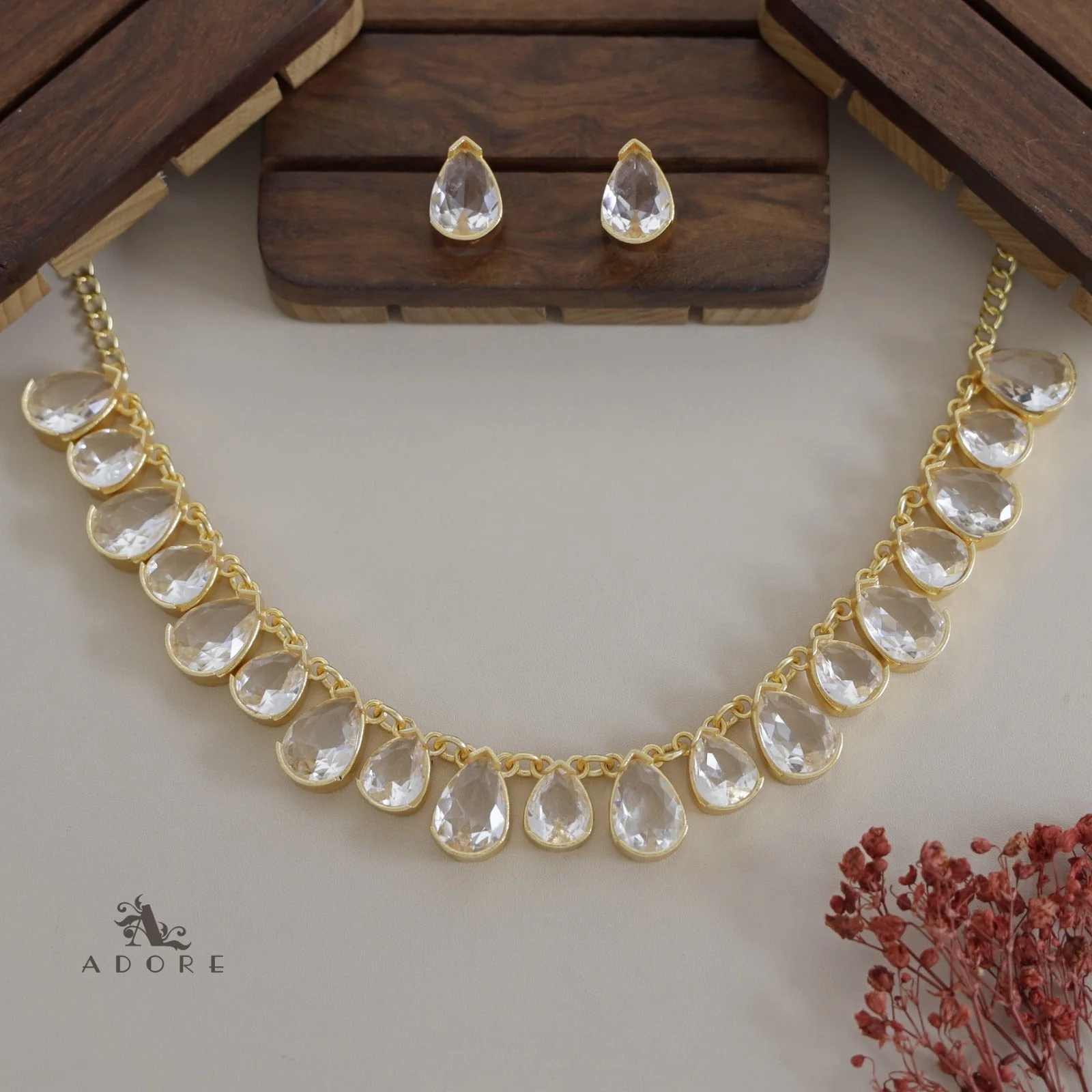 Breda Neckpiece with Stud - Image 18