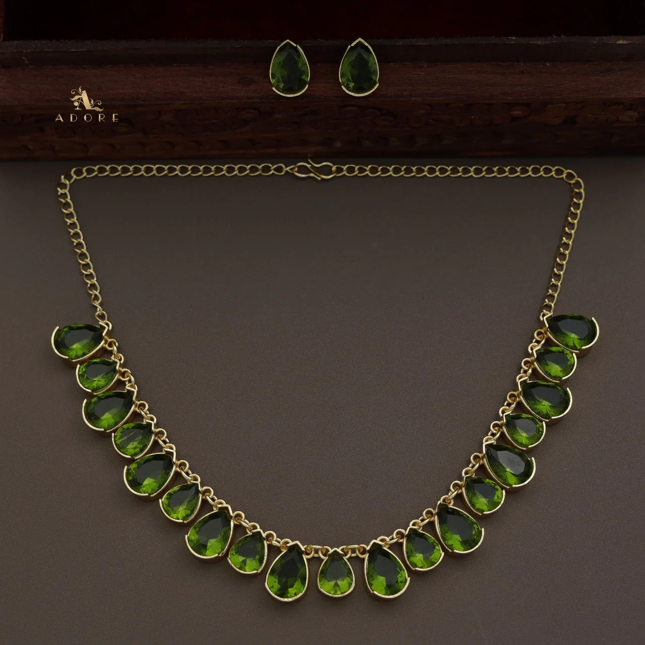 Breda Neckpiece with Stud - Image 22