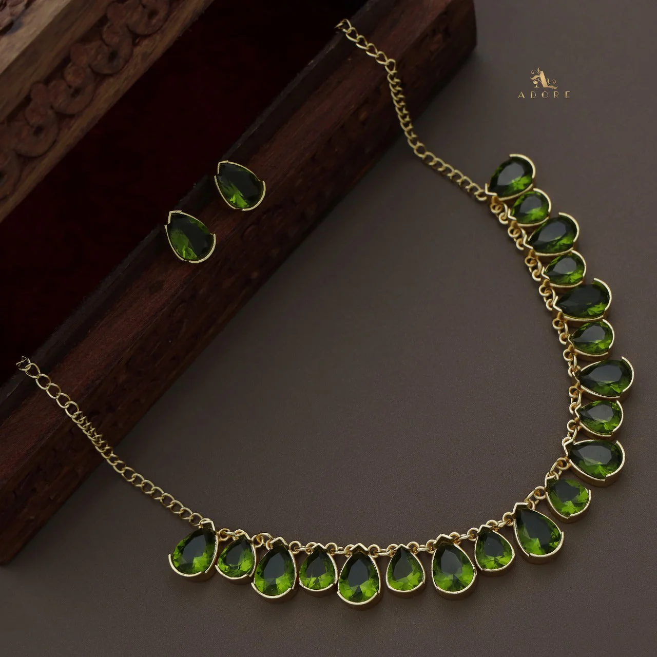 Breda Neckpiece with Stud - Image 23