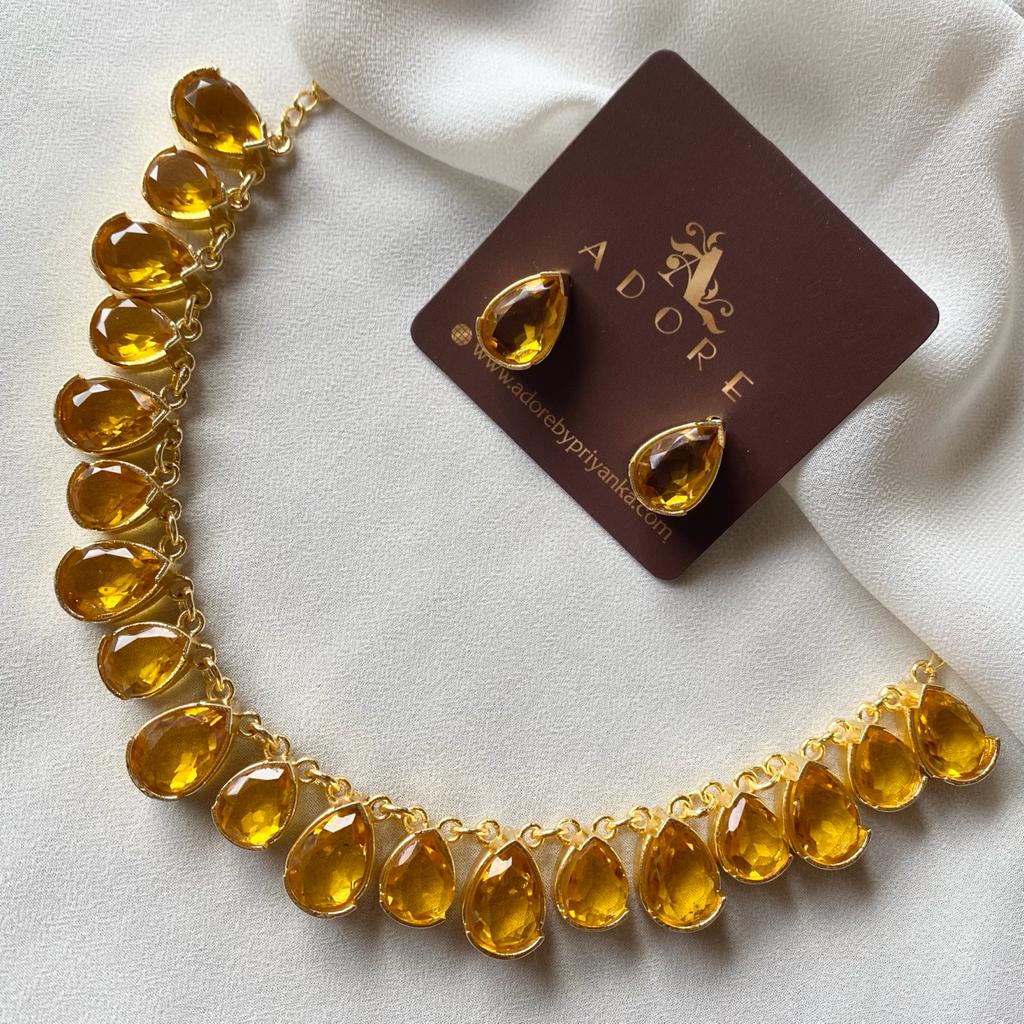 Breda Neckpiece with Stud - Image 25