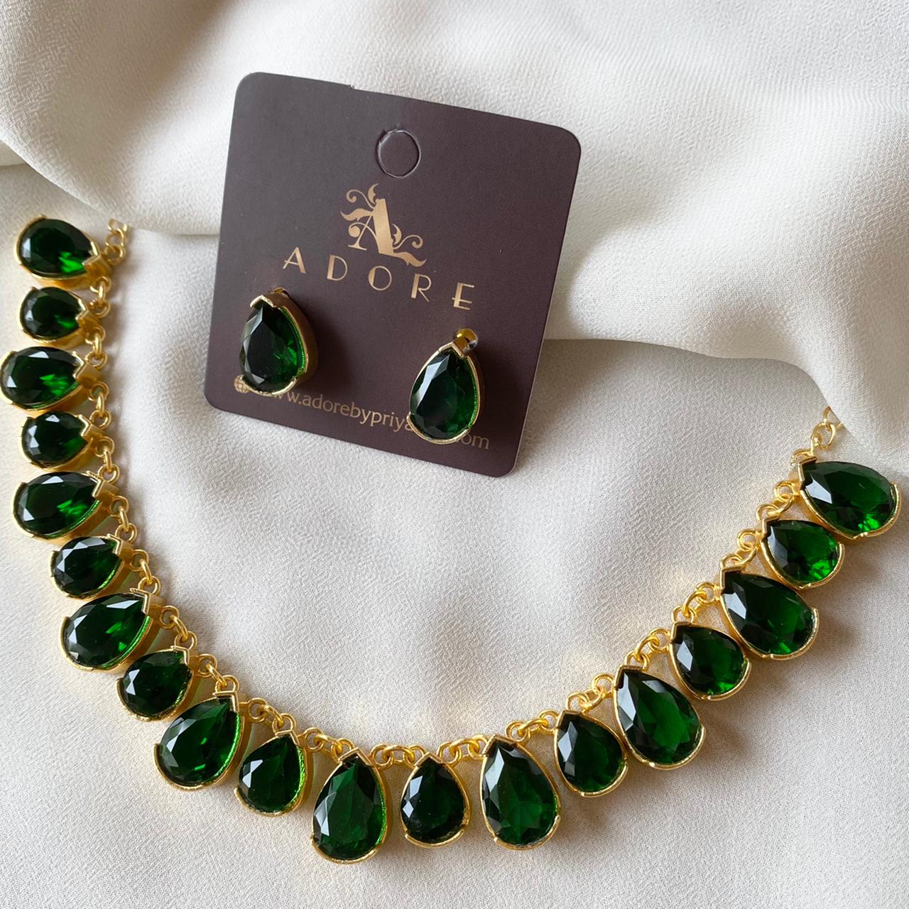 Breda Neckpiece with Stud - Image 29