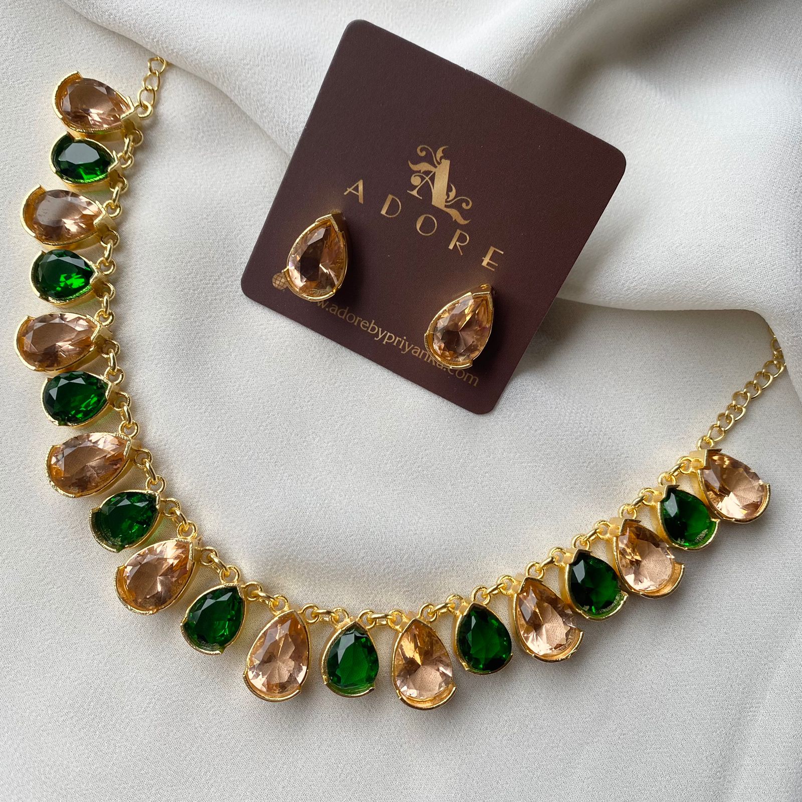 Breda Neckpiece with Stud - Image 6