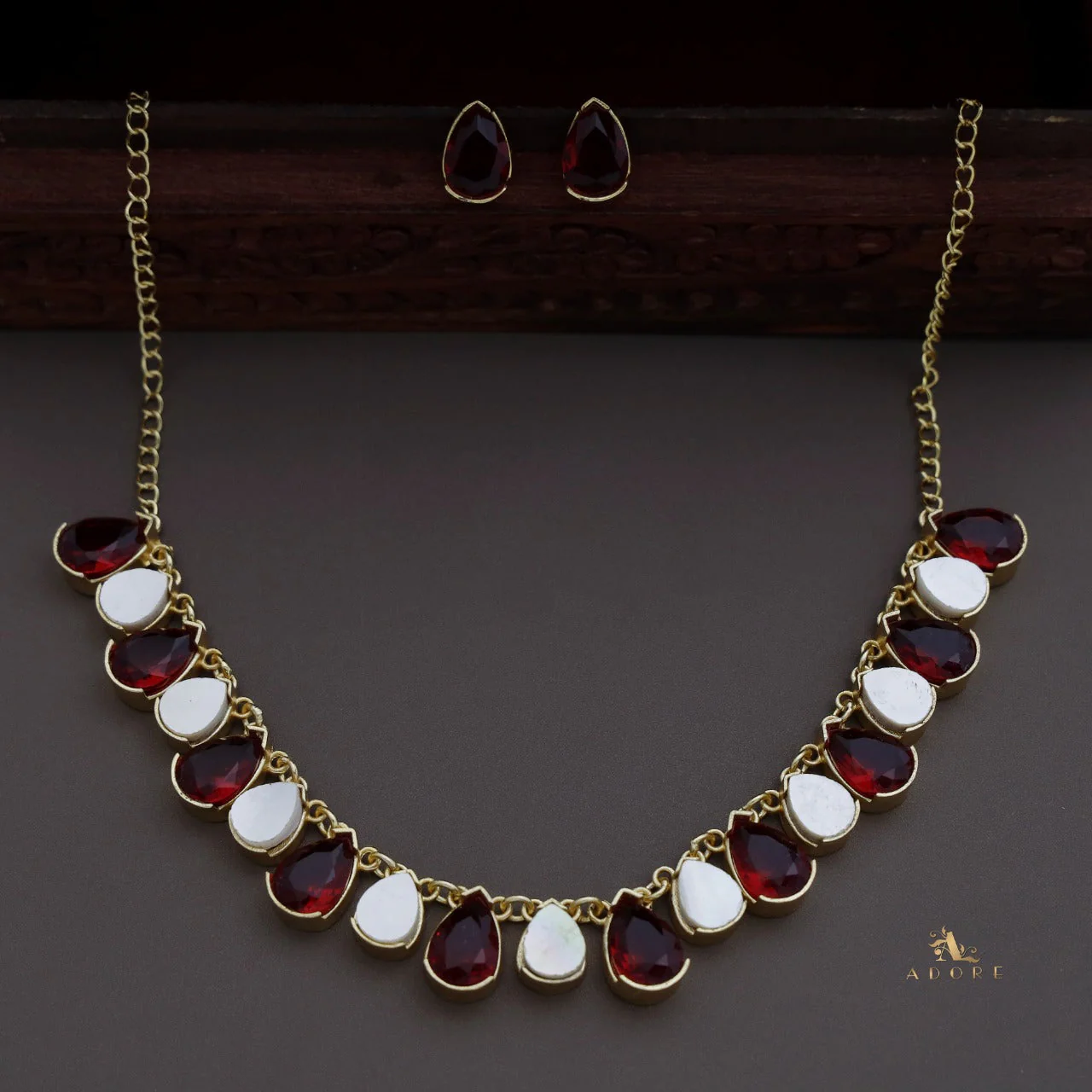 Breda Neckpiece with Stud - Image 9