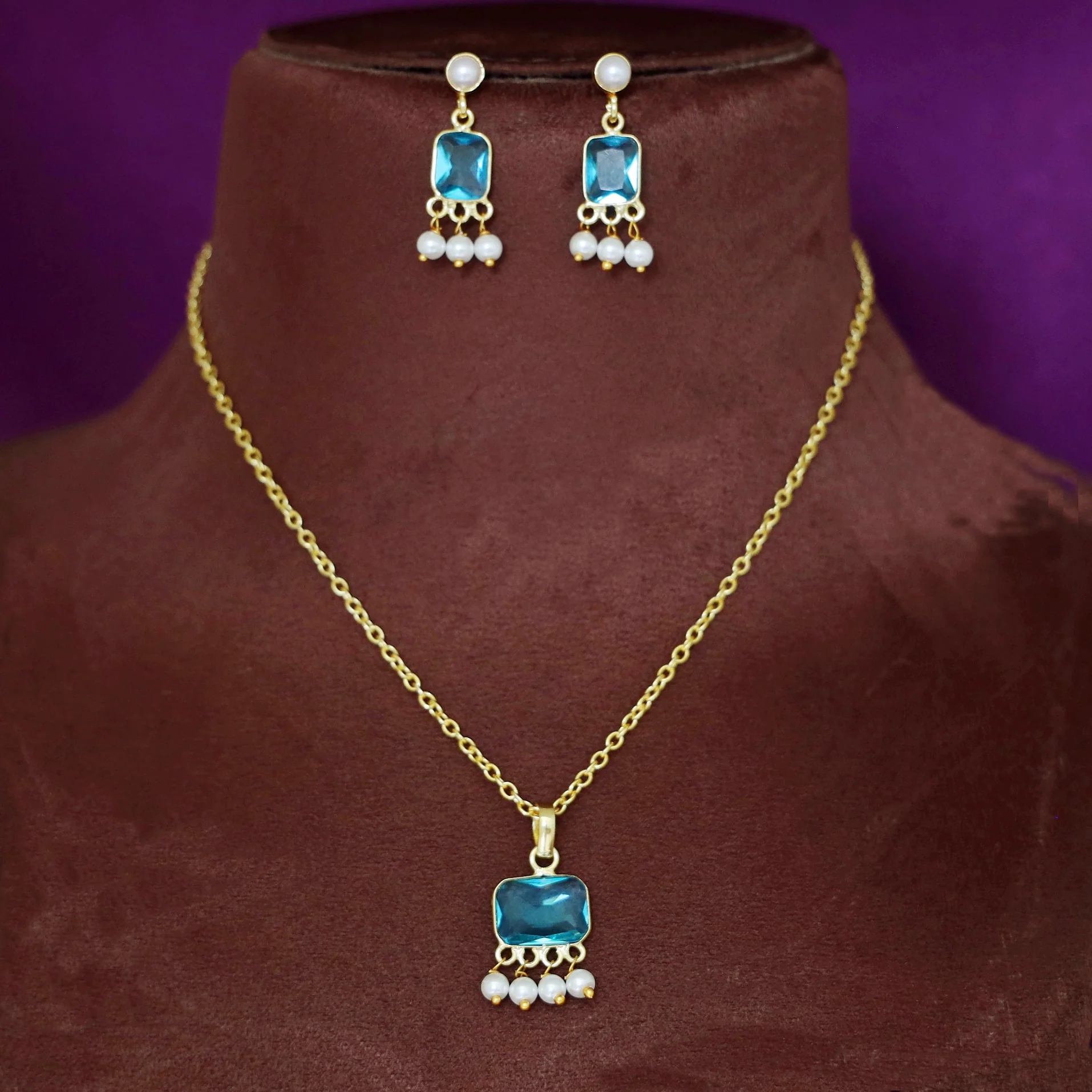 Brenna Rectangle Glossy Pearl Neckpiece With Earring - Image 9