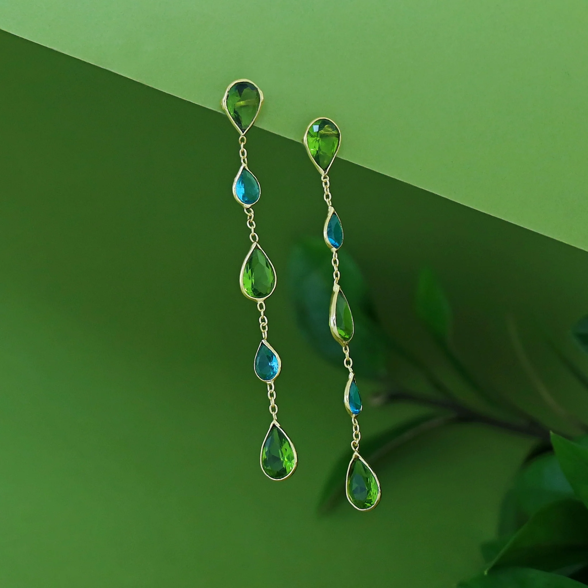 Brisa Hanging Glossy Earring - Image 10