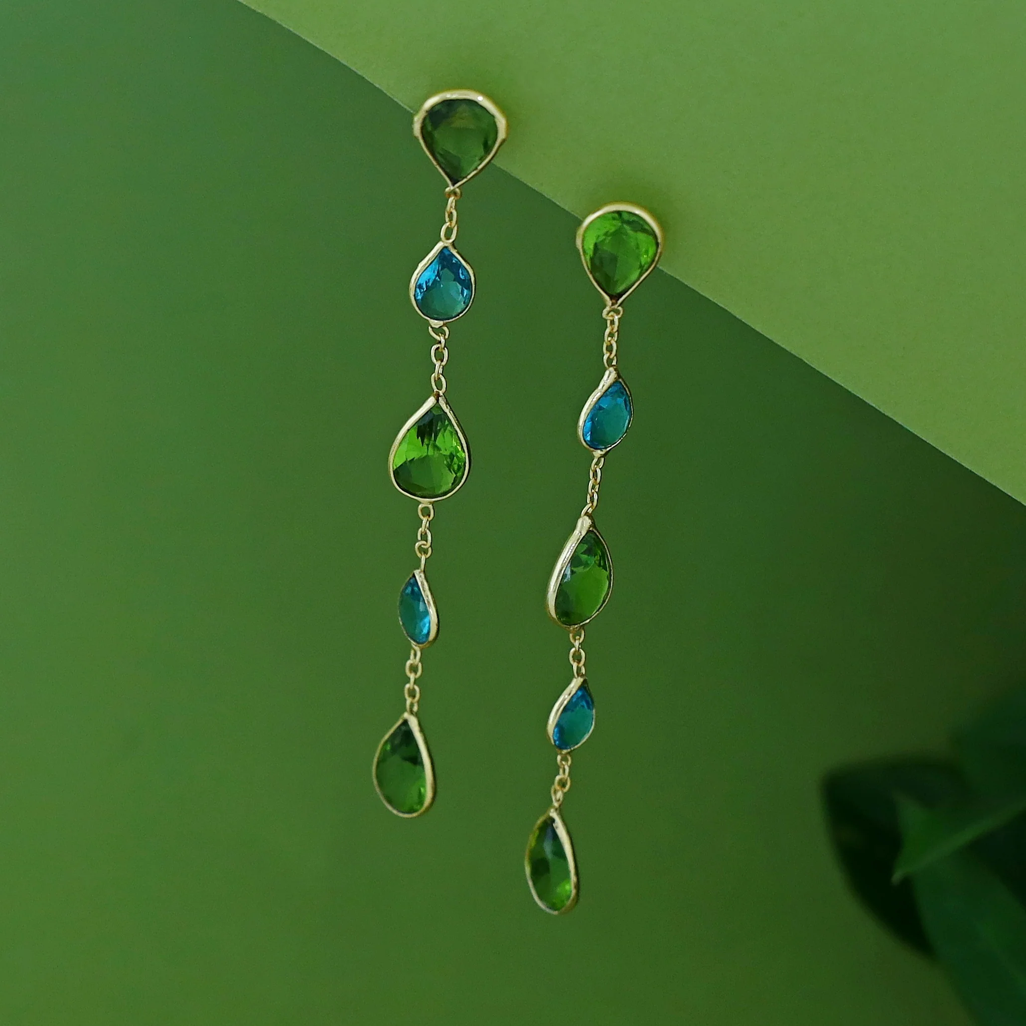 Brisa Hanging Glossy Earring - Image 11