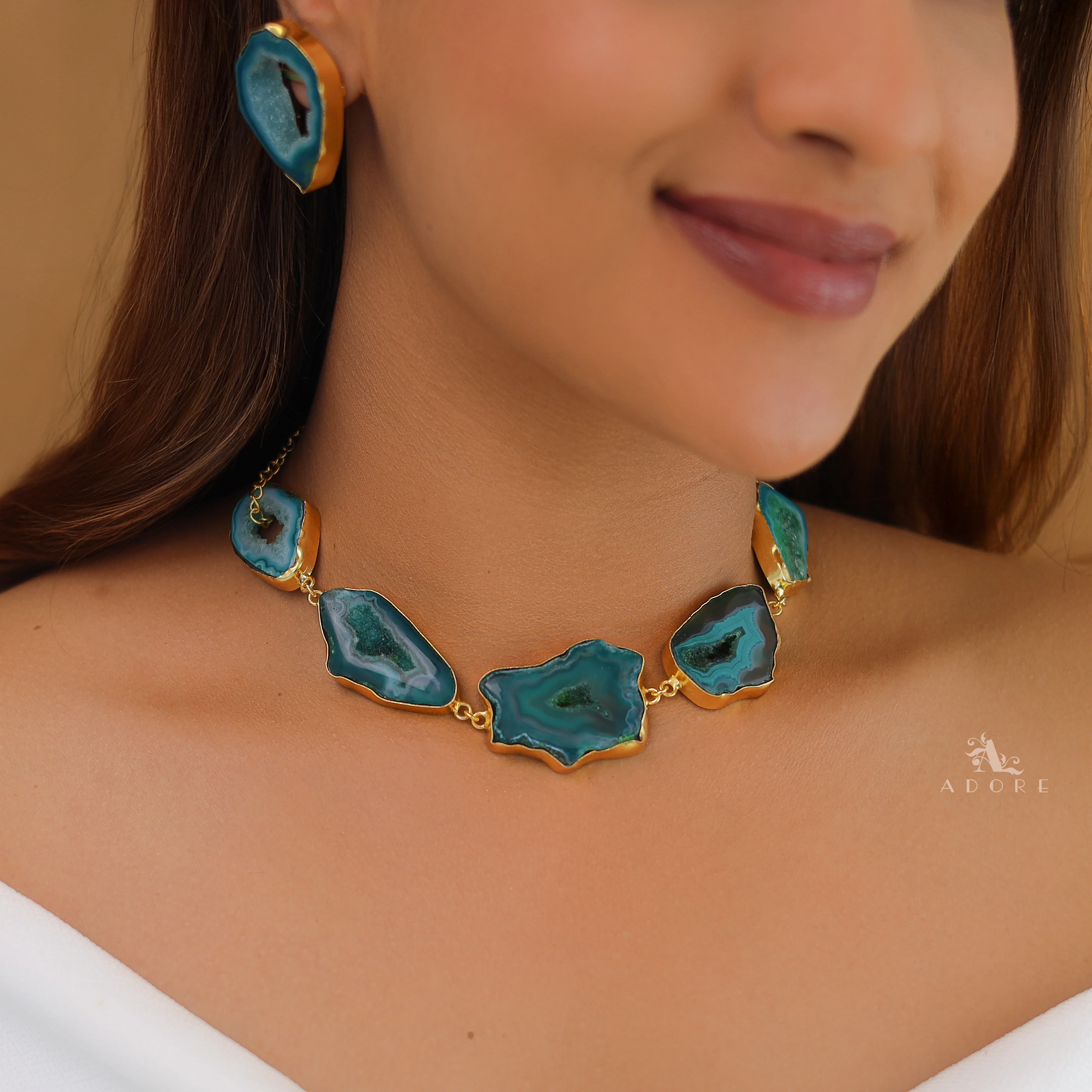 Britney Agate Choker/Short Neckpiece With Earring - Image 4