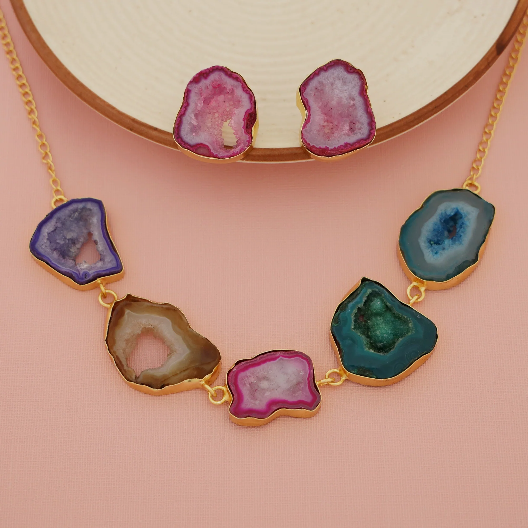 Britney Agate Choker/Short Neckpiece With Earring - Image 45