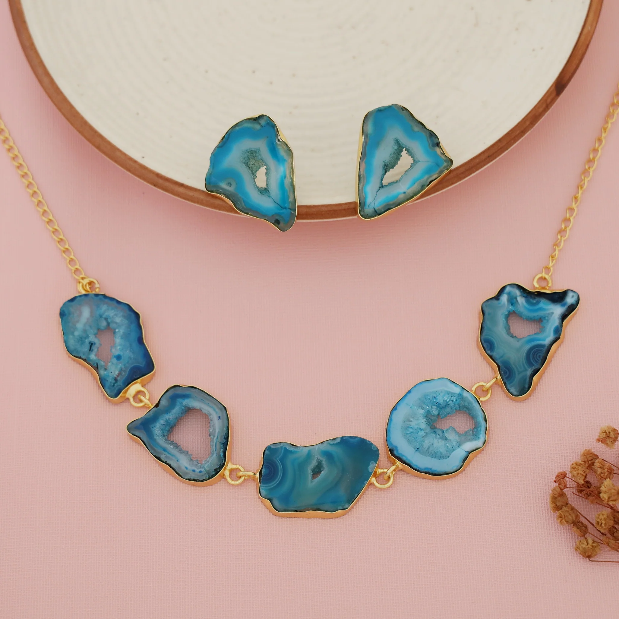 Britney Agate Choker/Short Neckpiece With Earring - Image 48