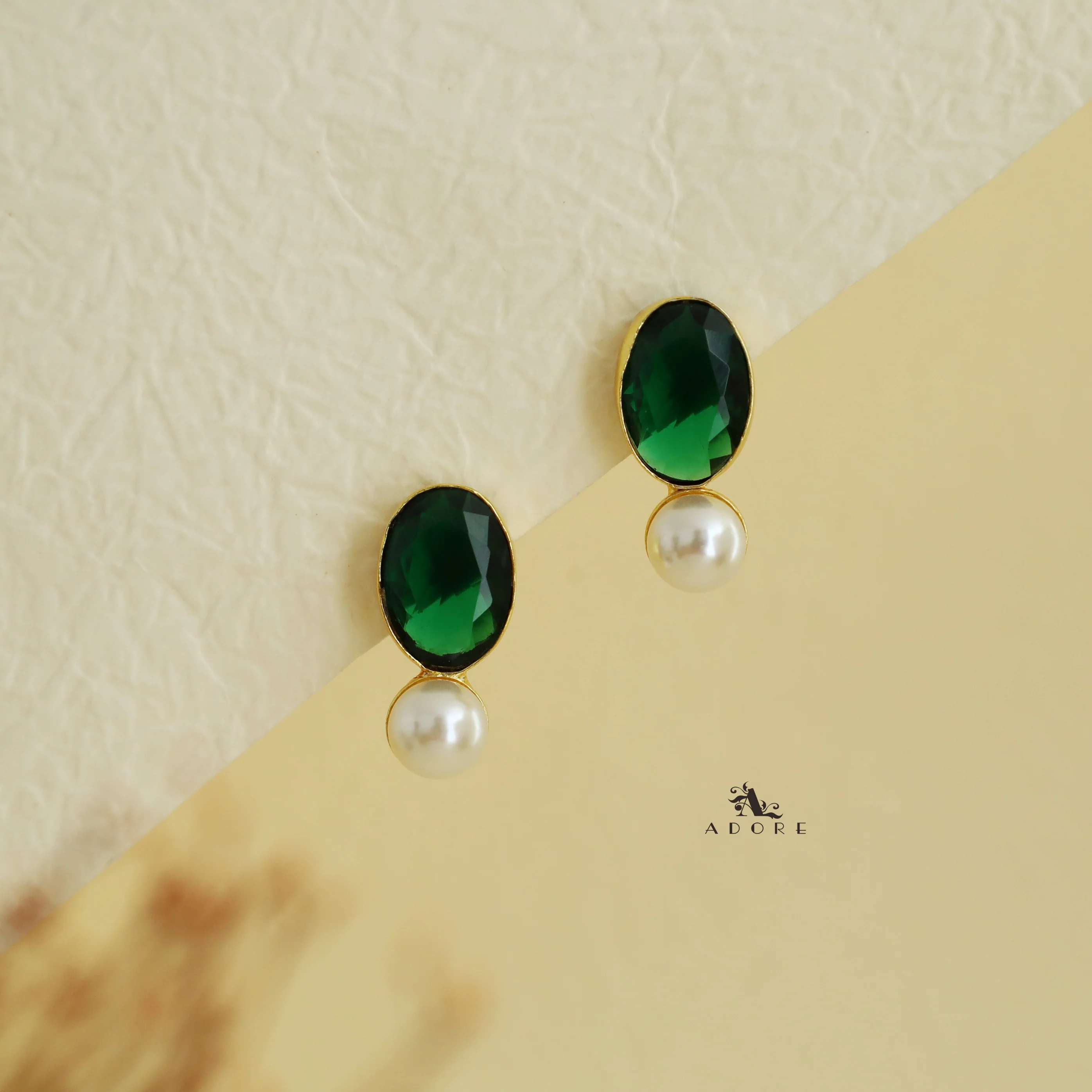 Laney Golden Oval Glossy Stone Pearl Earring - Image 2