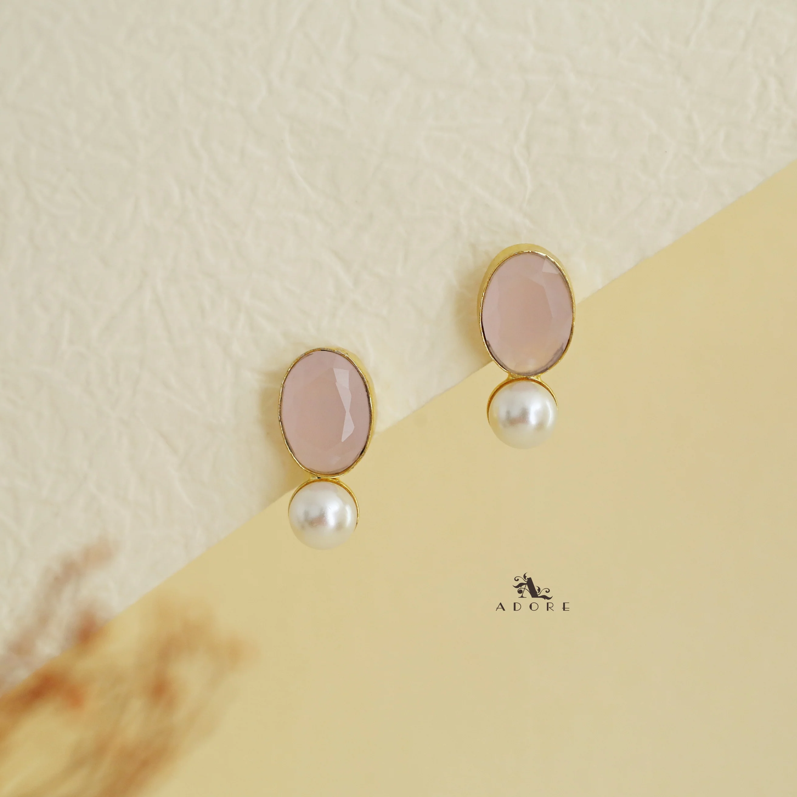 Laney Golden Oval Glossy Stone Pearl Earring - Image 4