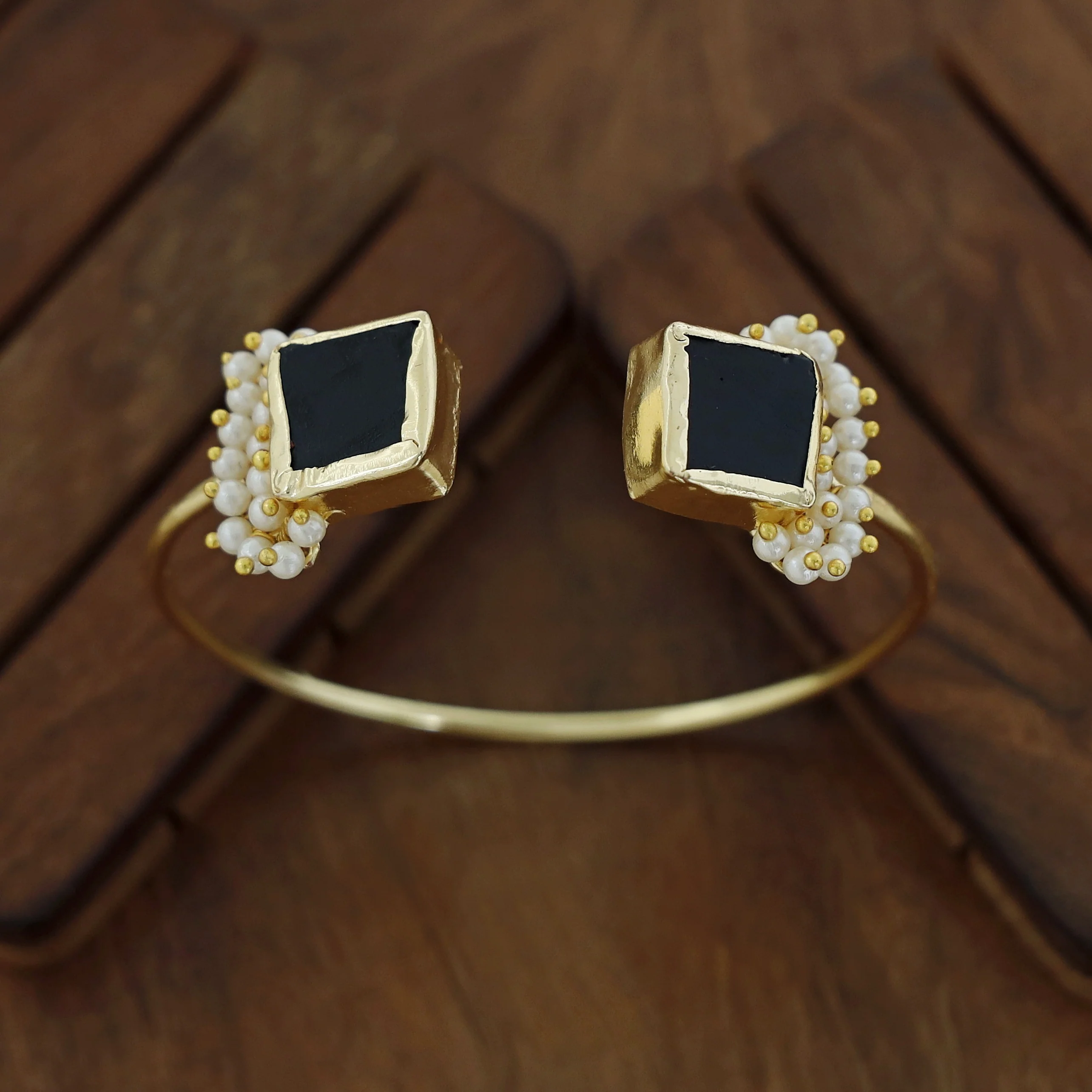 Caitlin Raw Stone Cluster Pearl Bangle - Image 6