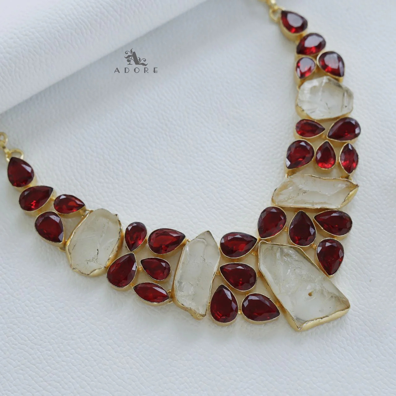 Cardinal Neckpiece - Image 3